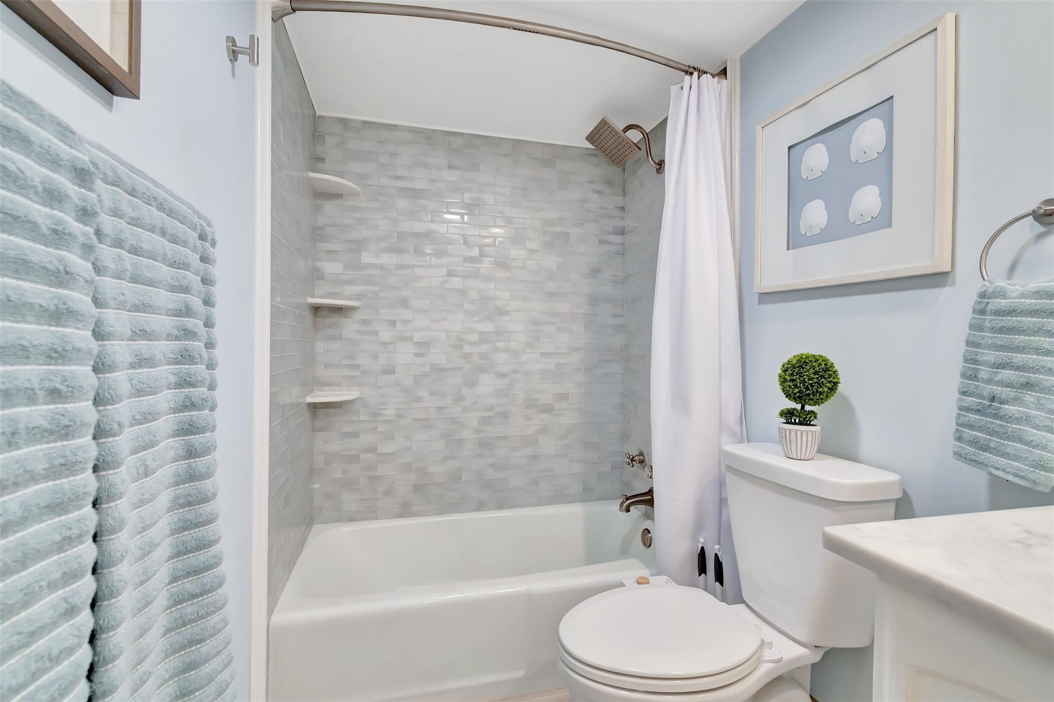 1700 S Ocean Blvd 4