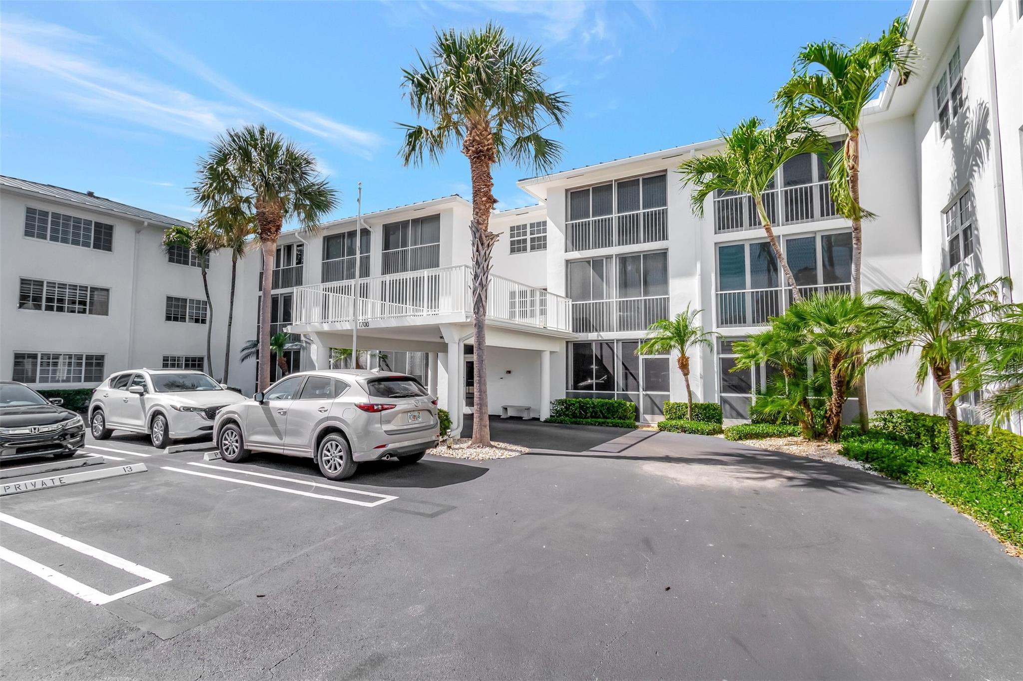 1700 S Ocean Blvd 4