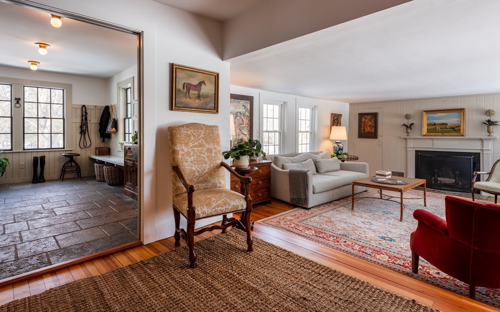 38 Candlewood Rd