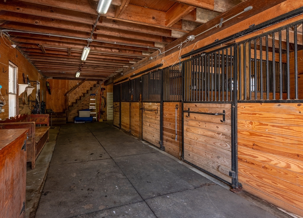 38 Candlewood Rd