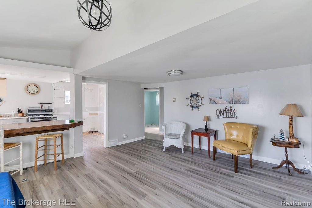 9329 BONNIE BRIAR Street