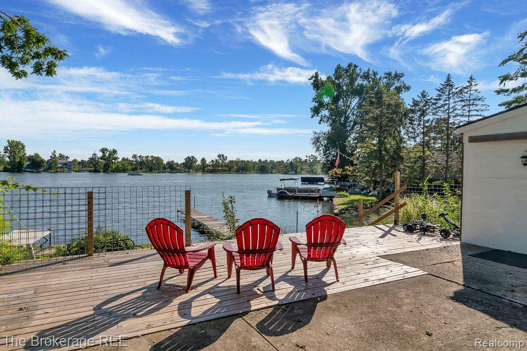 9329 BONNIE BRIAR Street