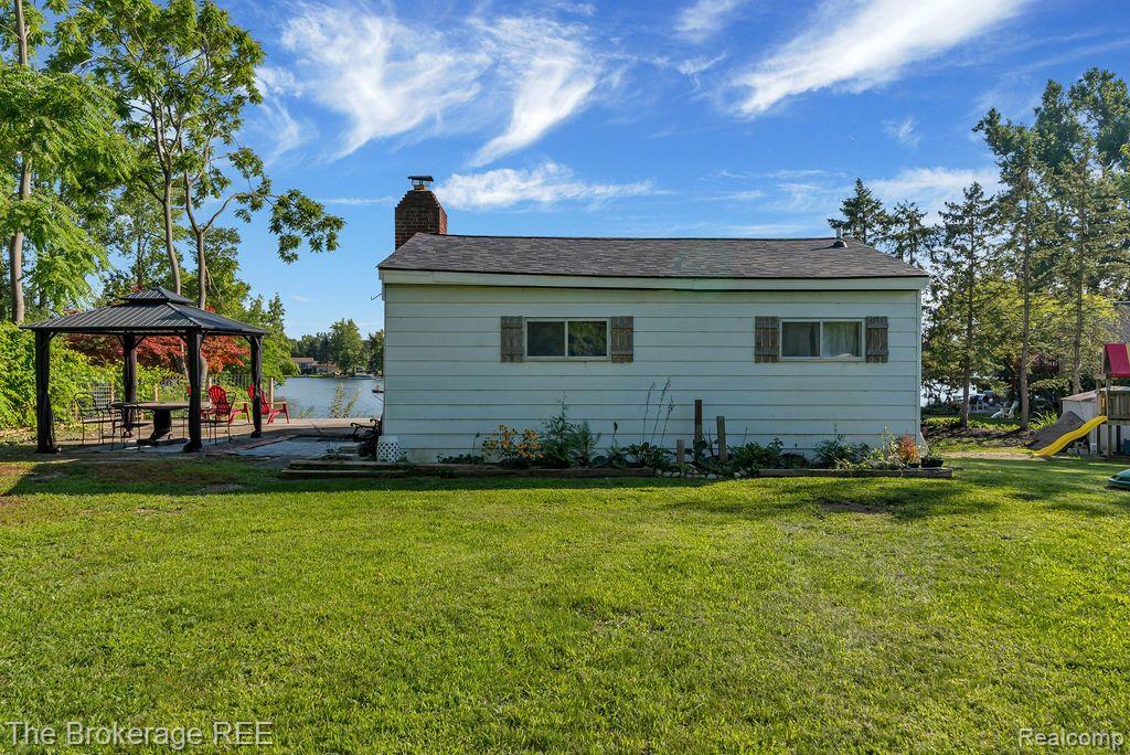 9329 BONNIE BRIAR Street