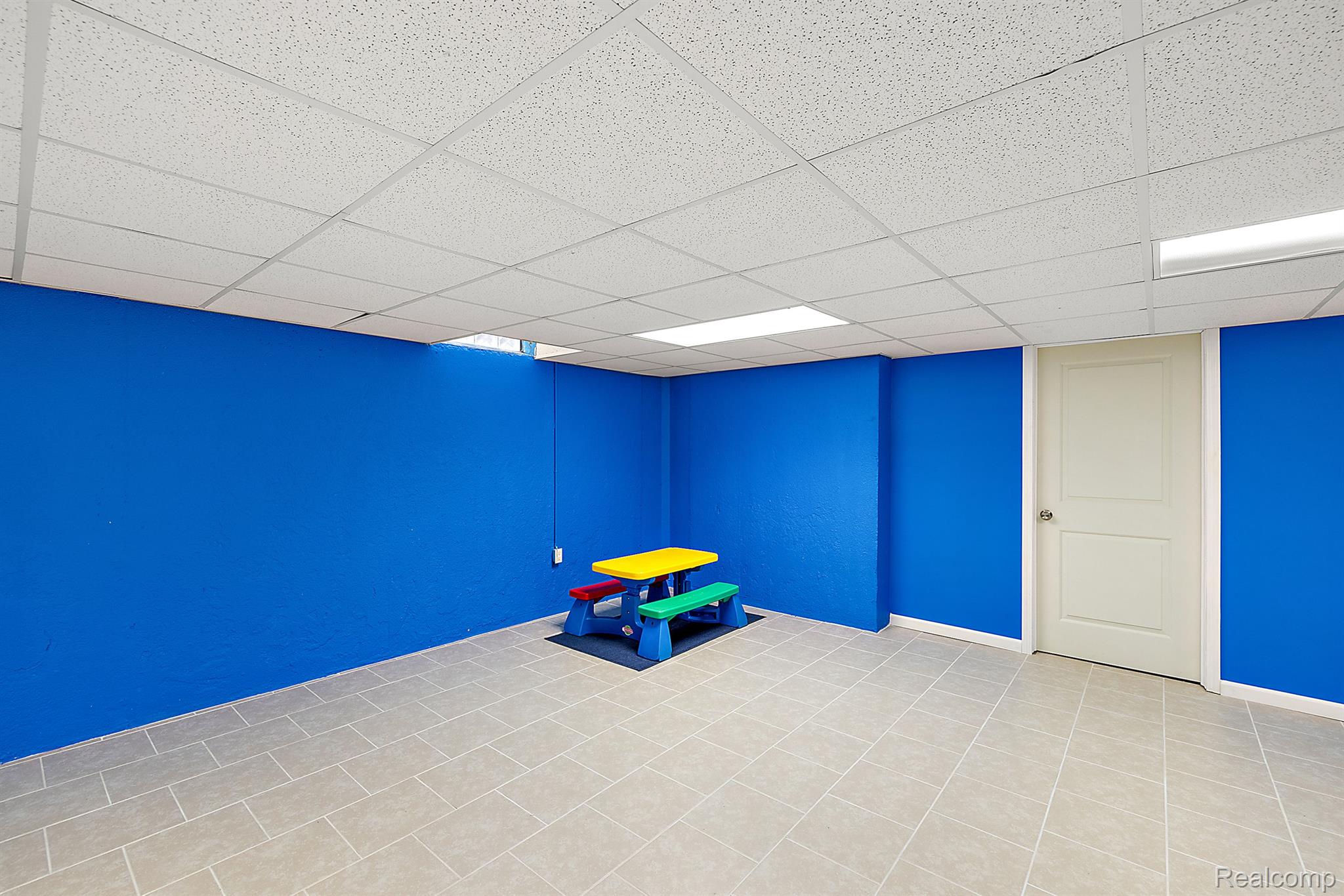 1253 ROTHWELL Drive