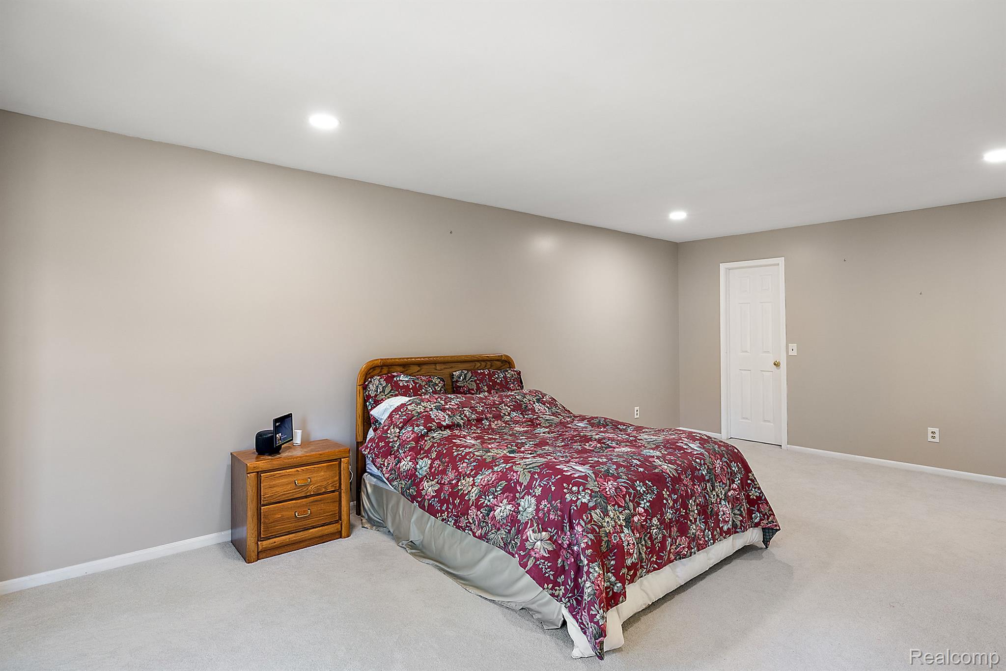 1253 ROTHWELL Drive