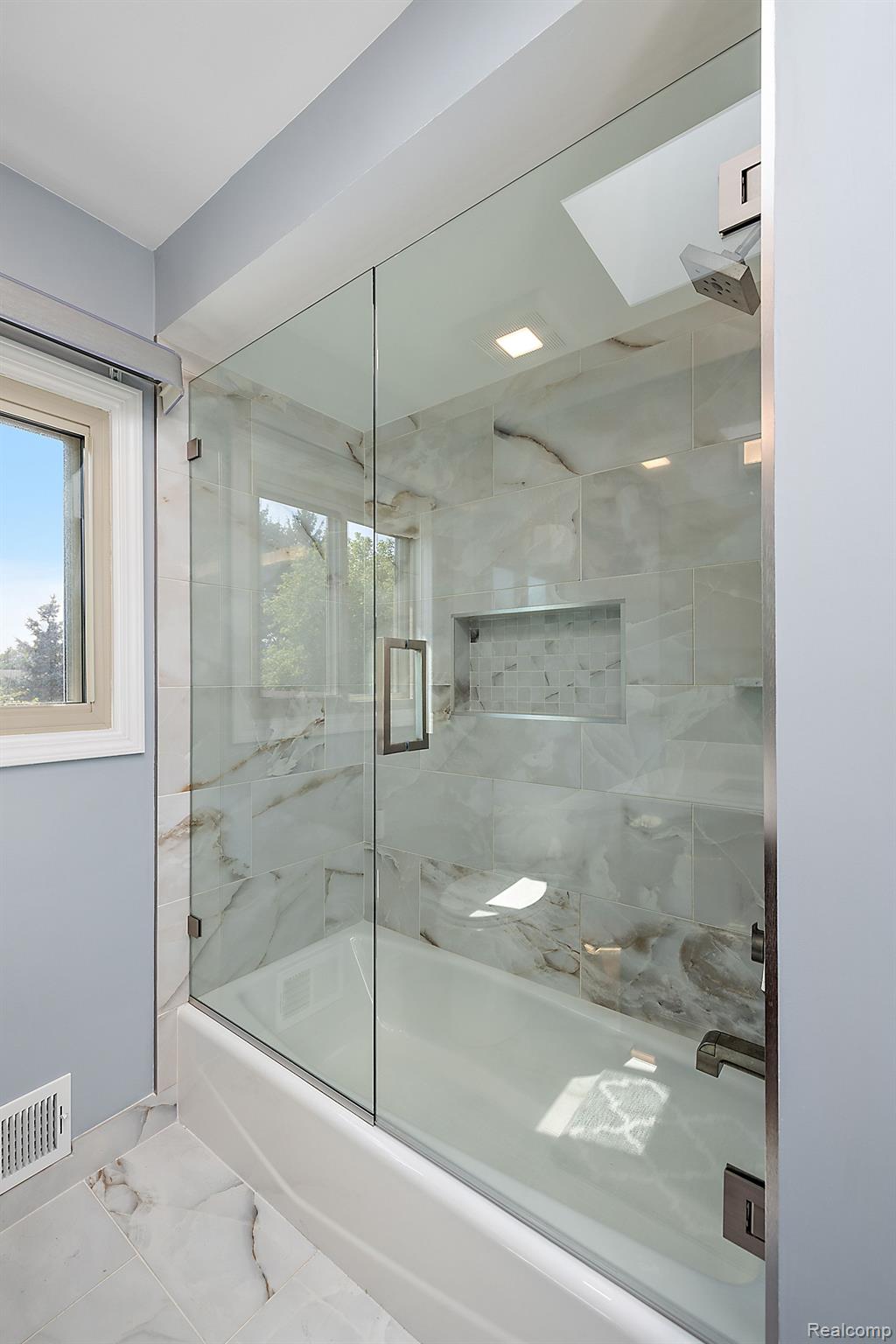 1253 ROTHWELL Drive