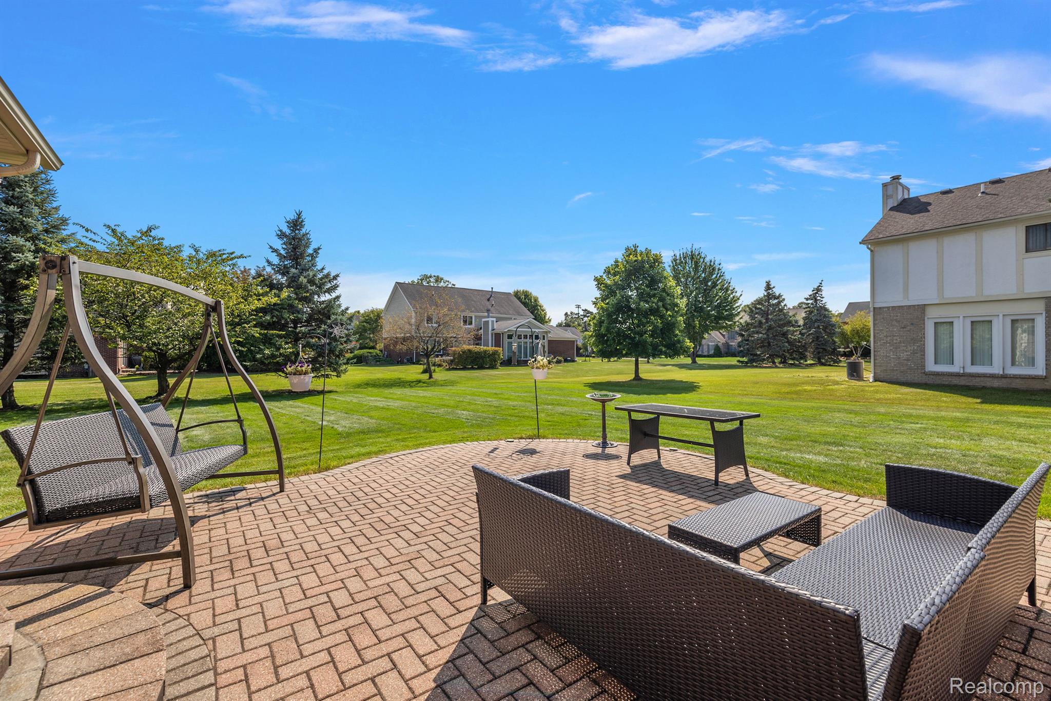 1253 ROTHWELL Drive