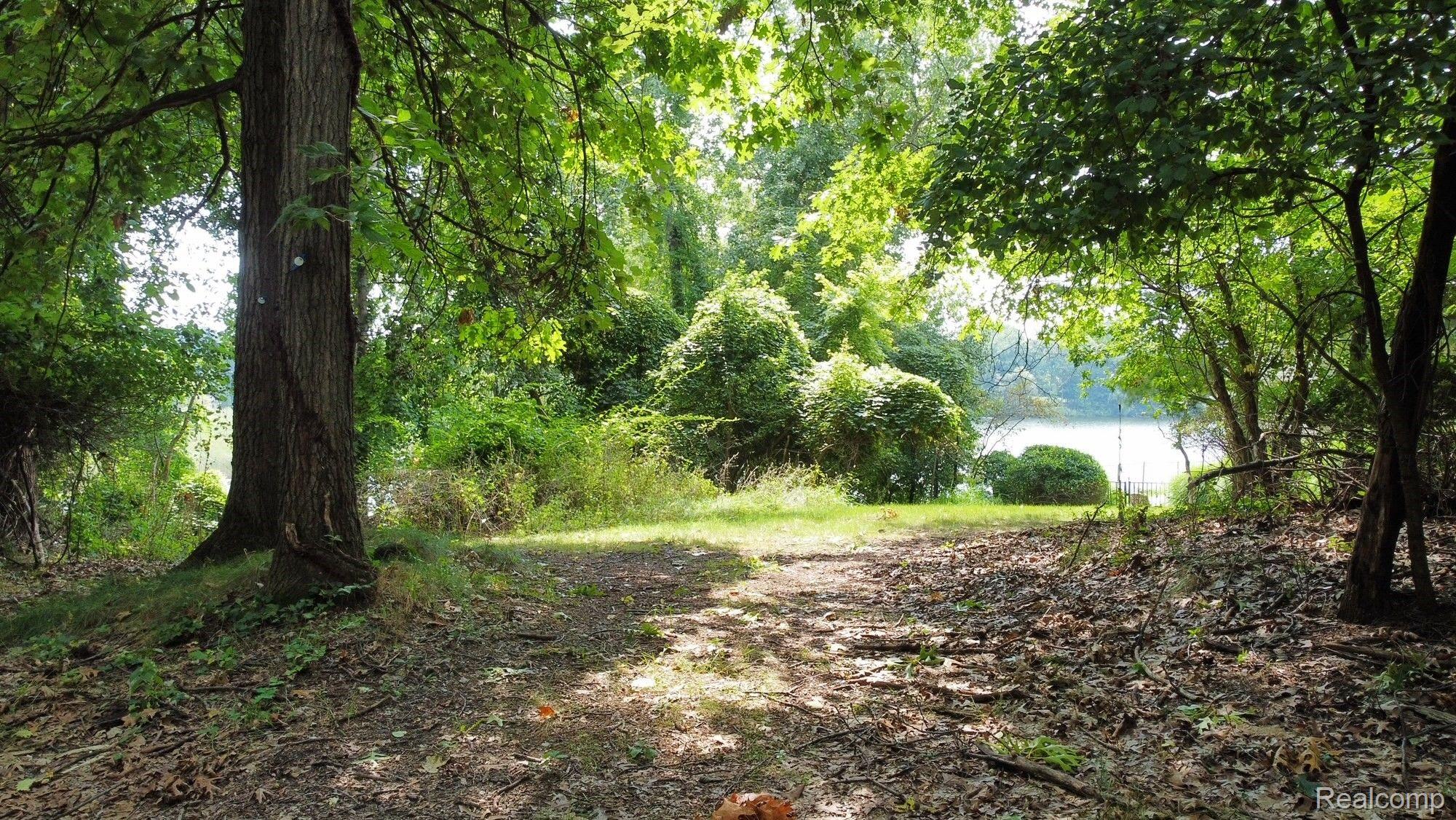 1729 HERON RIDGE Drive