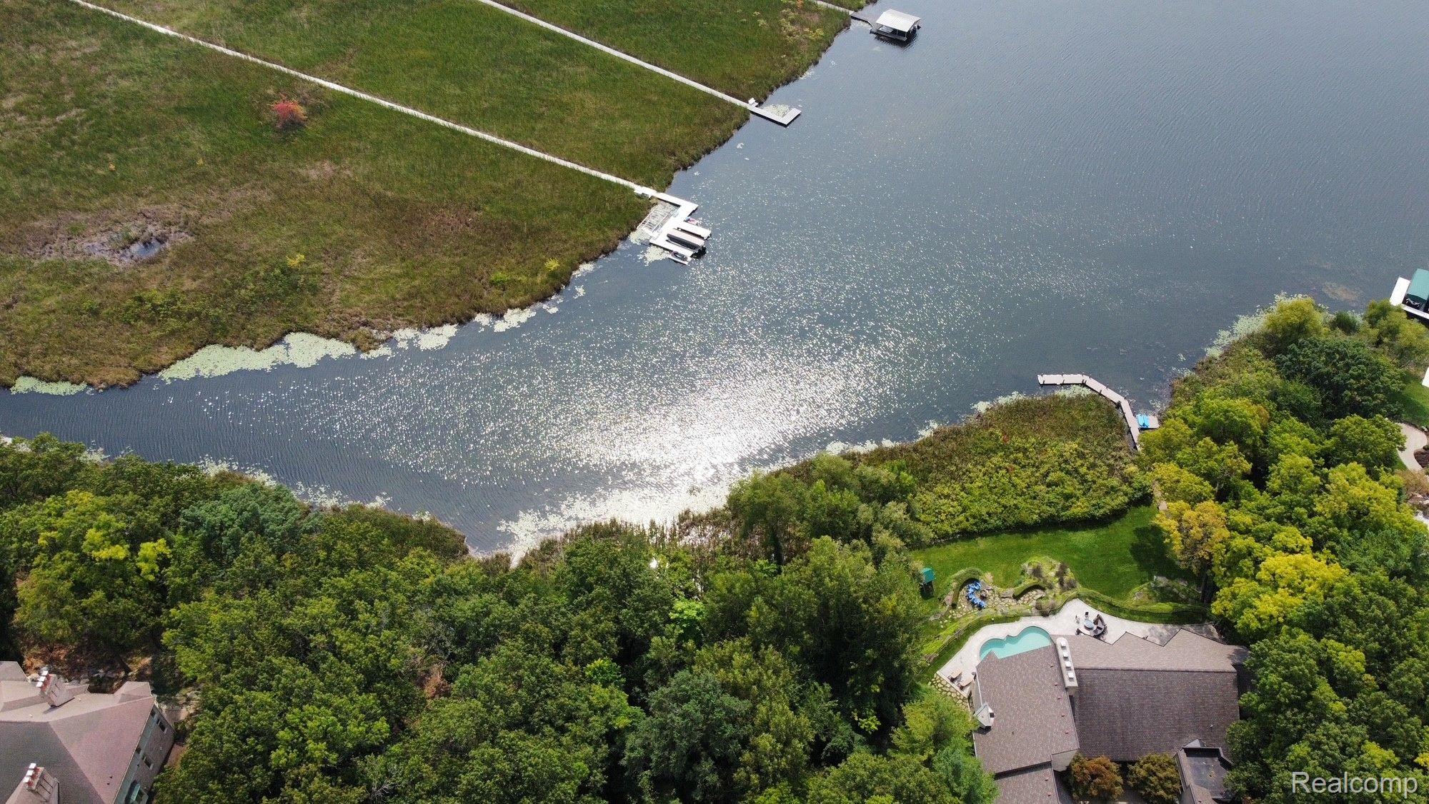 1729 HERON RIDGE Drive