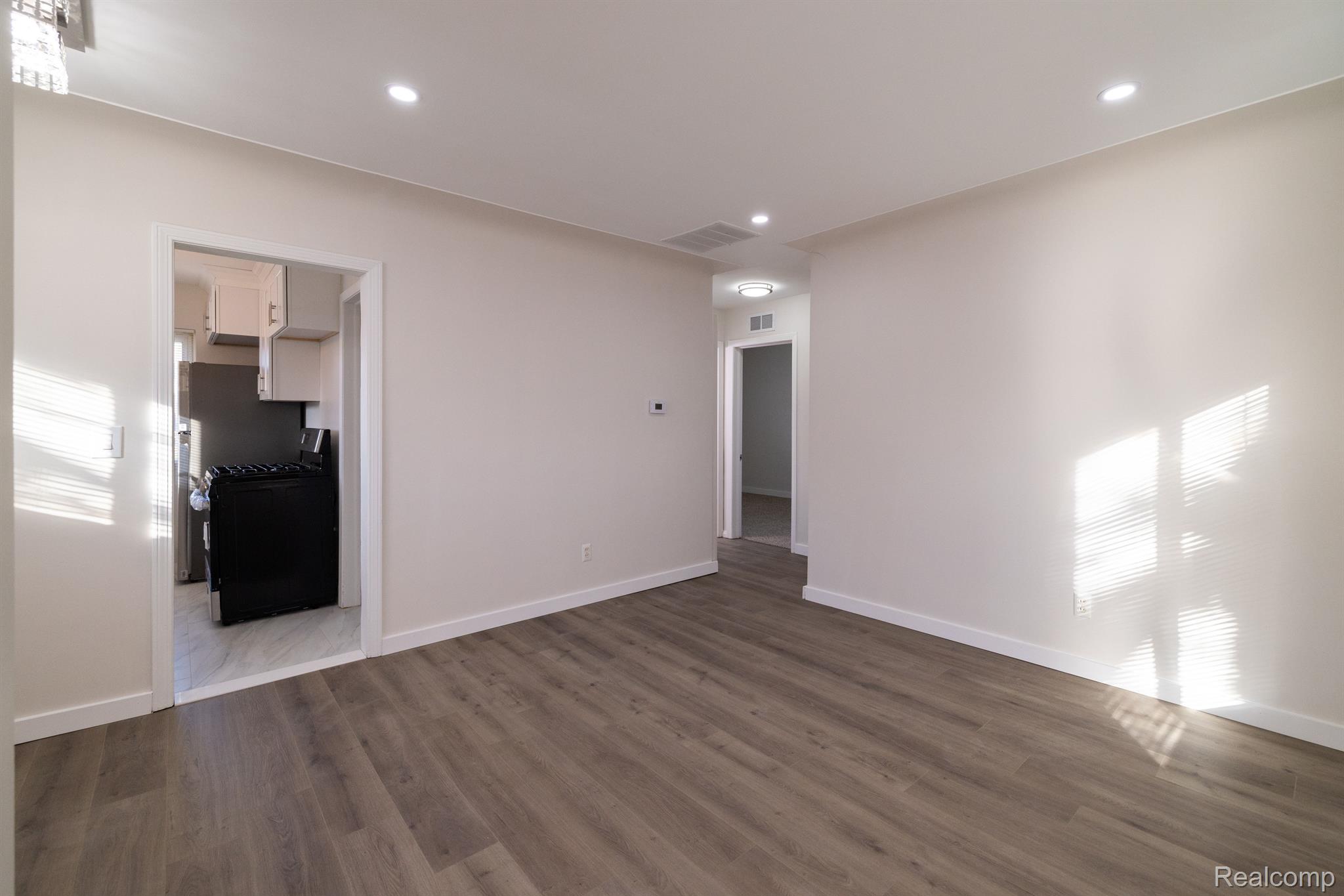 18091 Rosetta Avenue