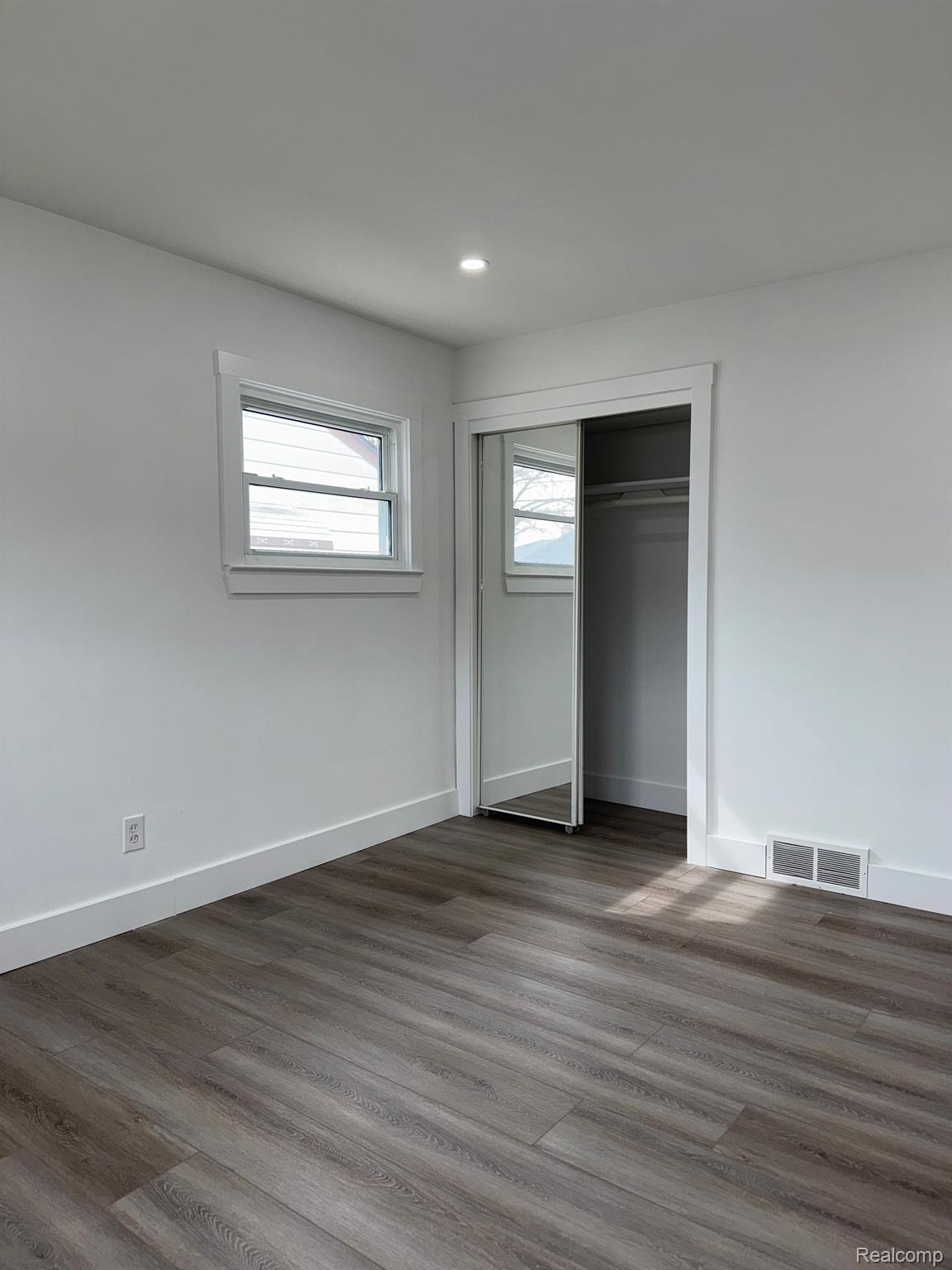 29710 ROSEMONT Street