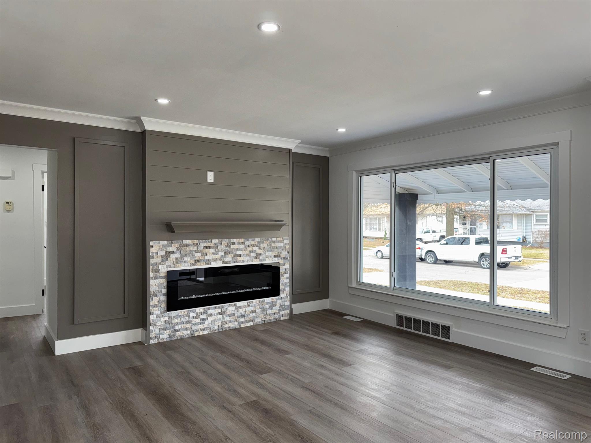 29710 ROSEMONT Street