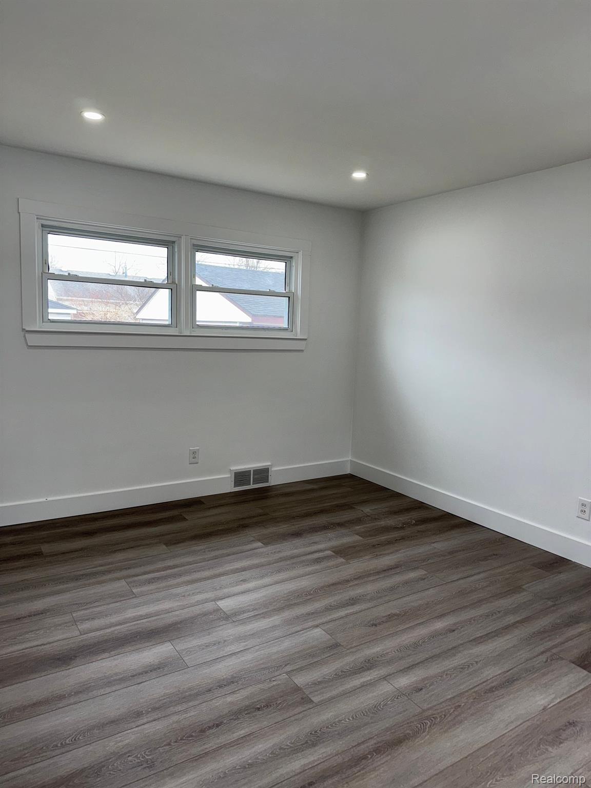 29710 ROSEMONT Street