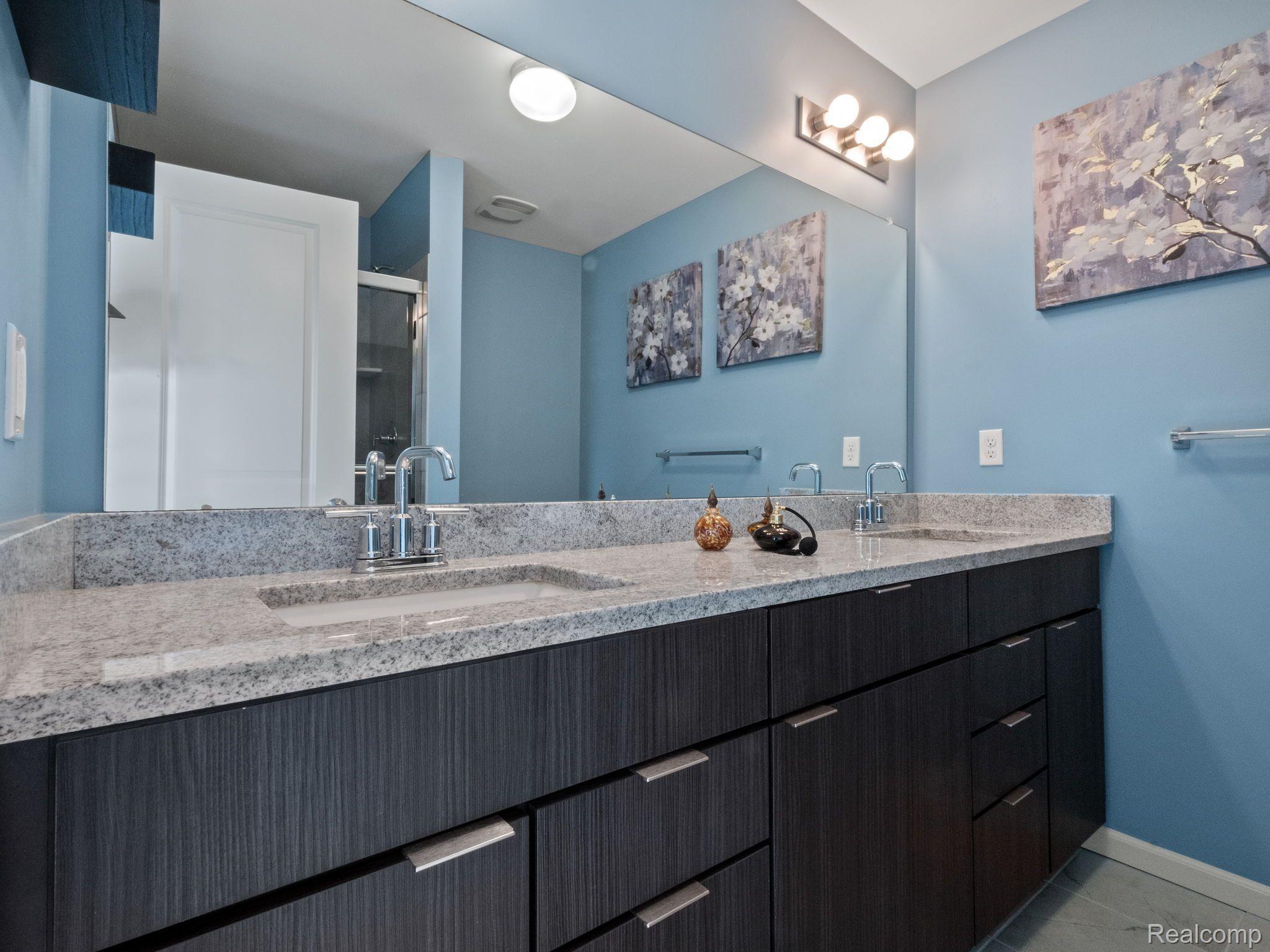 2500 Normandy Road 41