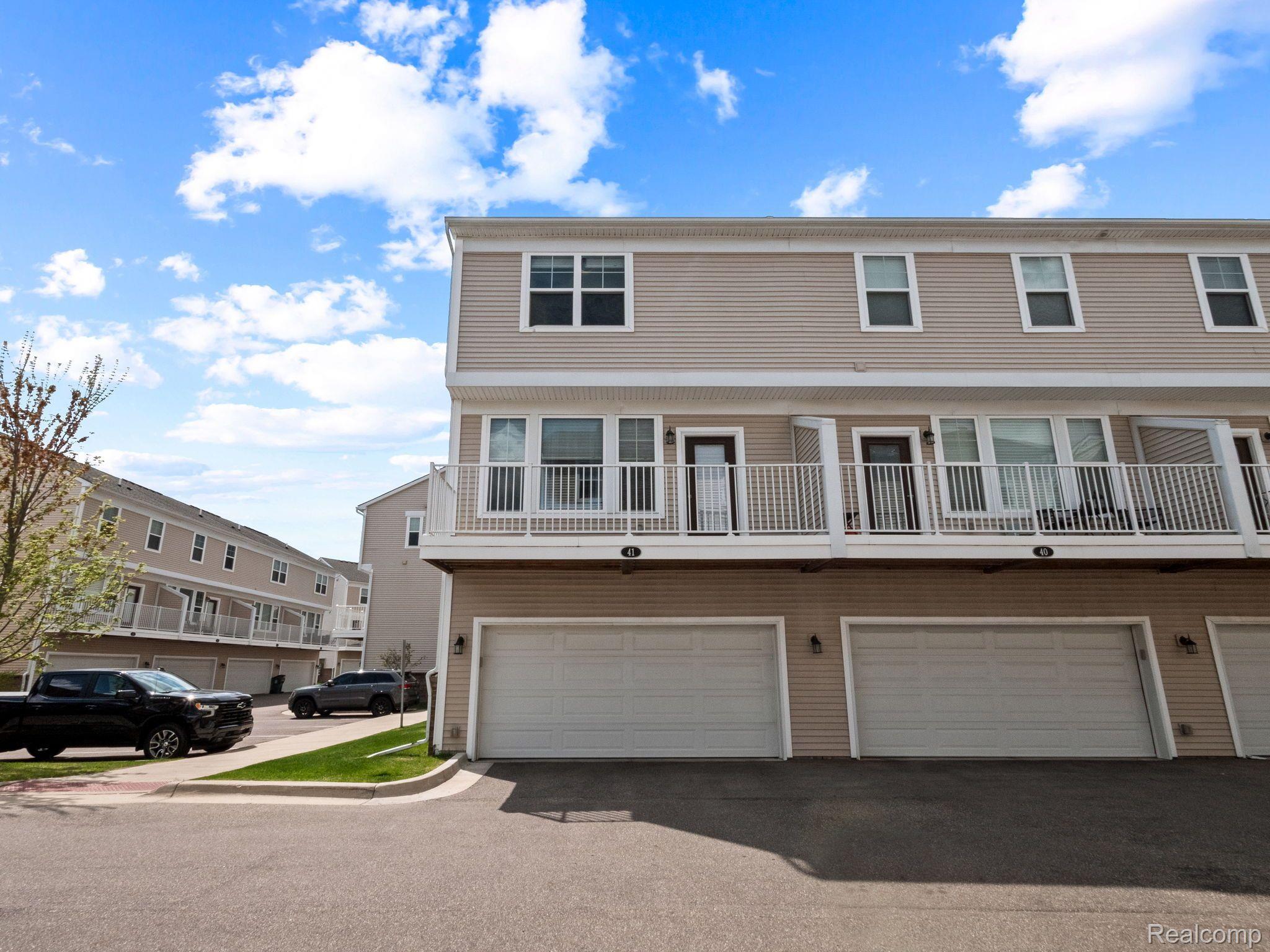 2500 Normandy Road 41