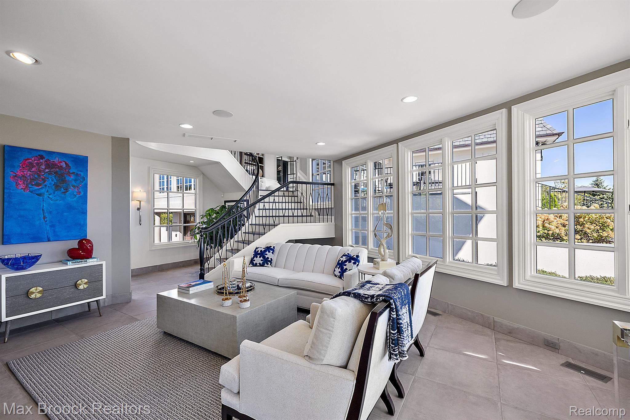 3251 W Shore Drive
