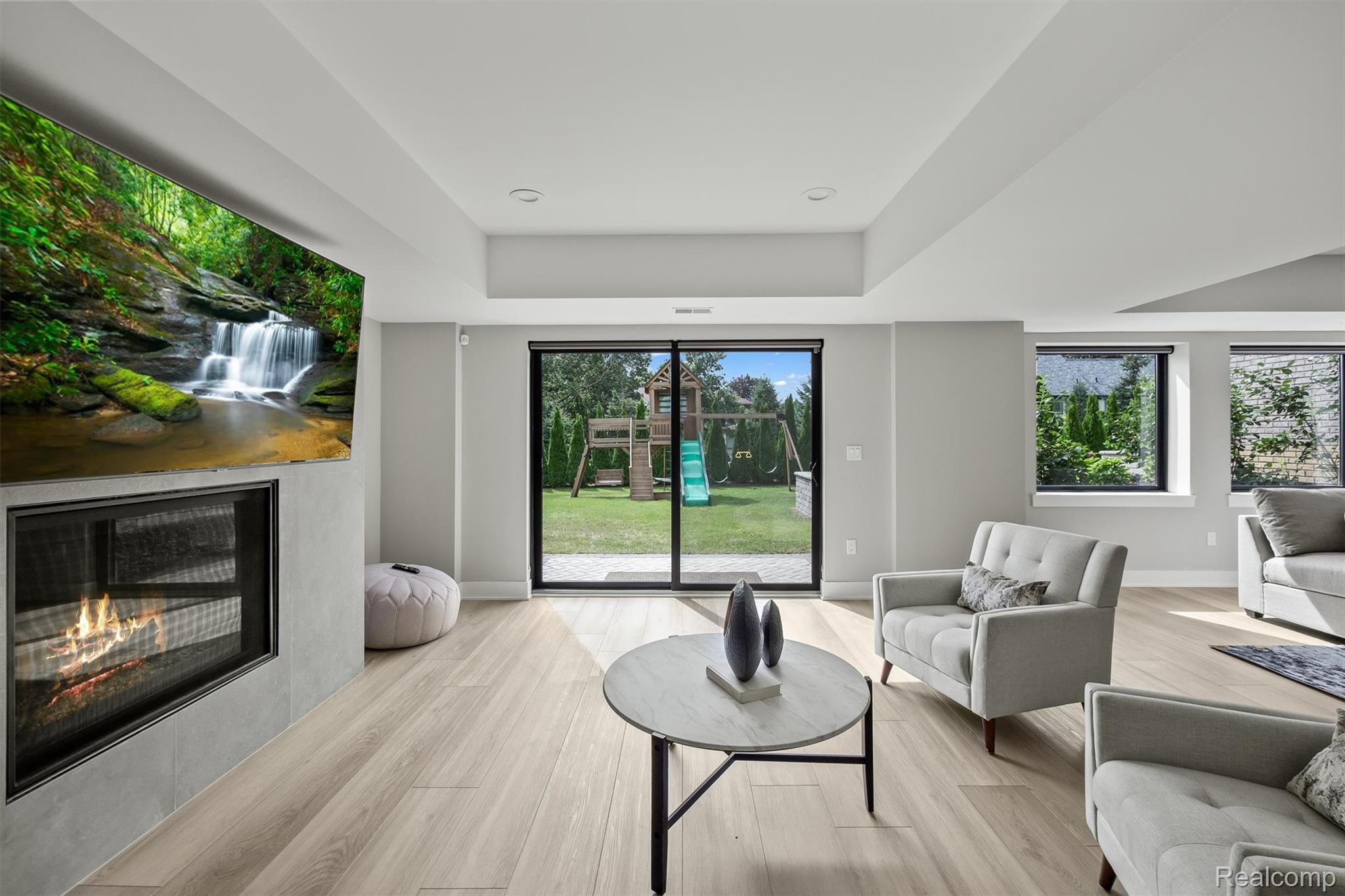 3266 BARON Drive