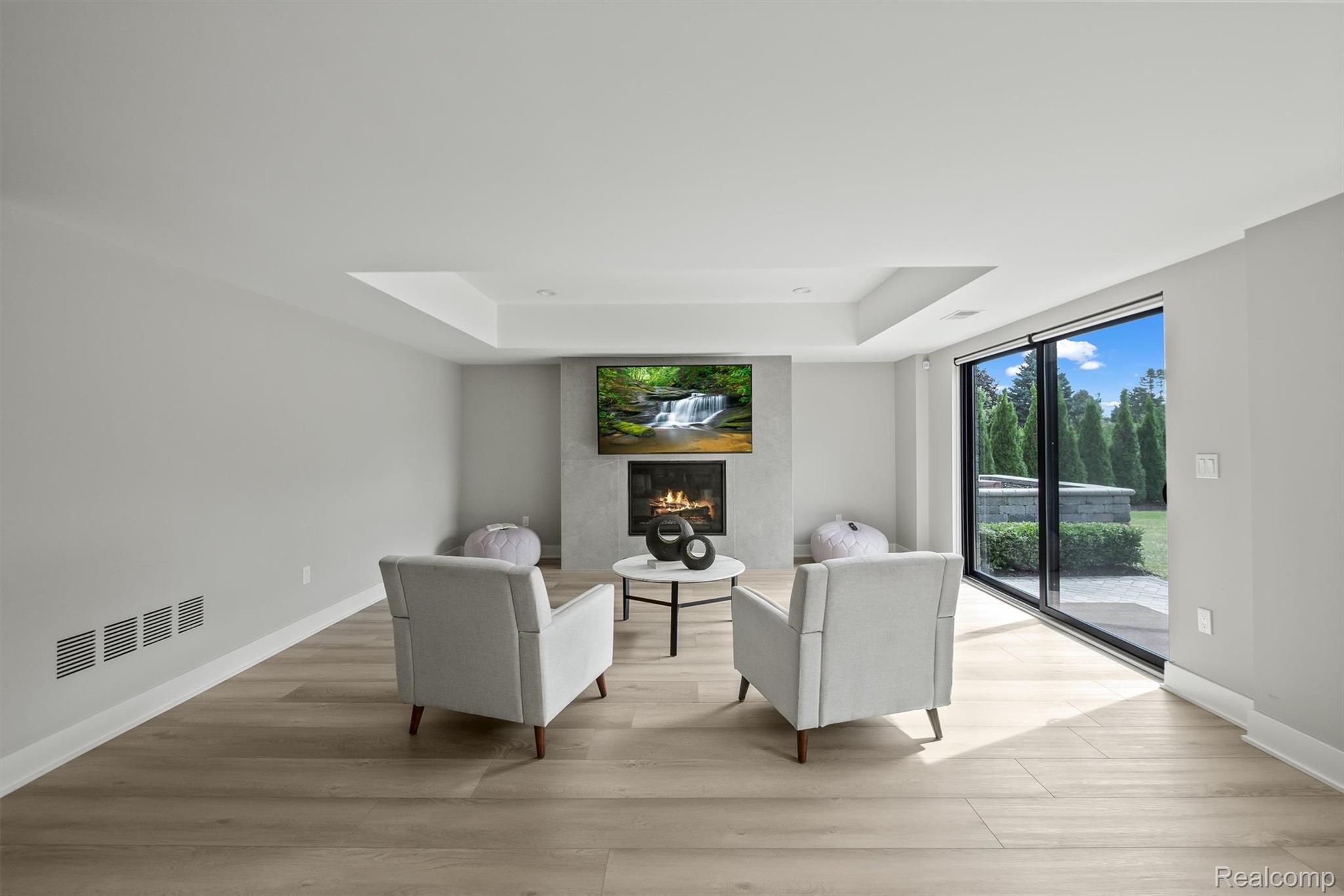 3266 BARON Drive