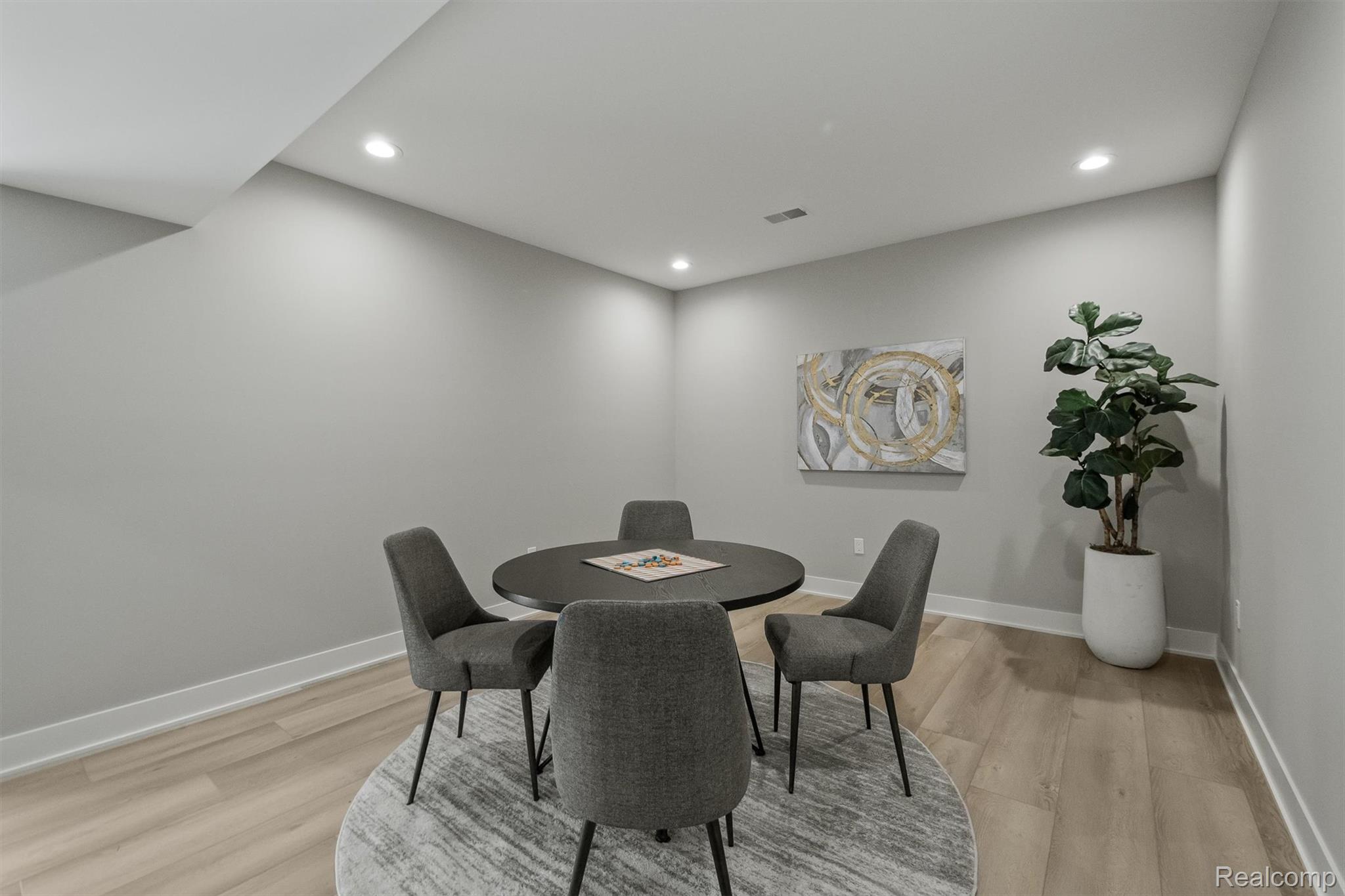 3266 BARON Drive