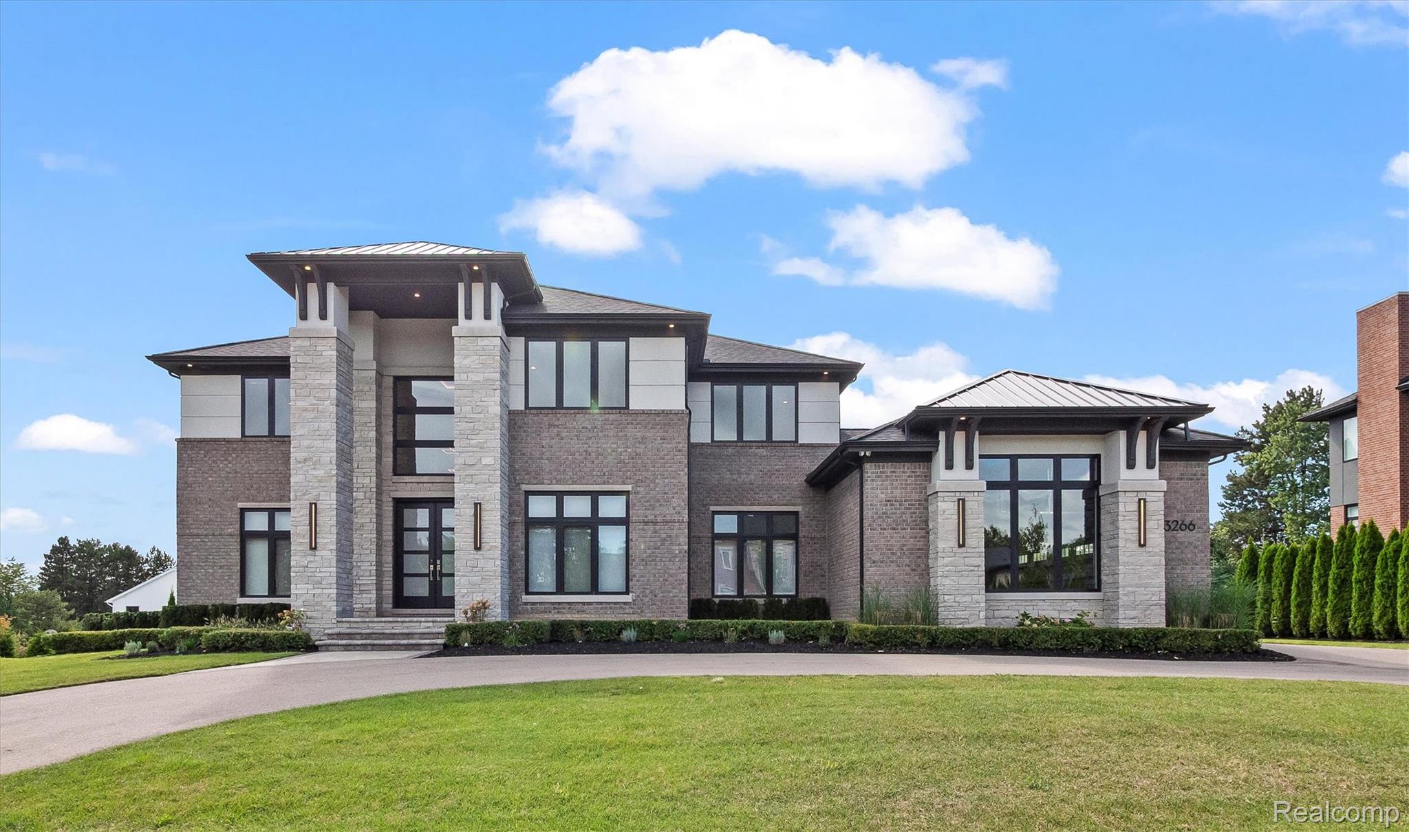 3266 BARON Drive