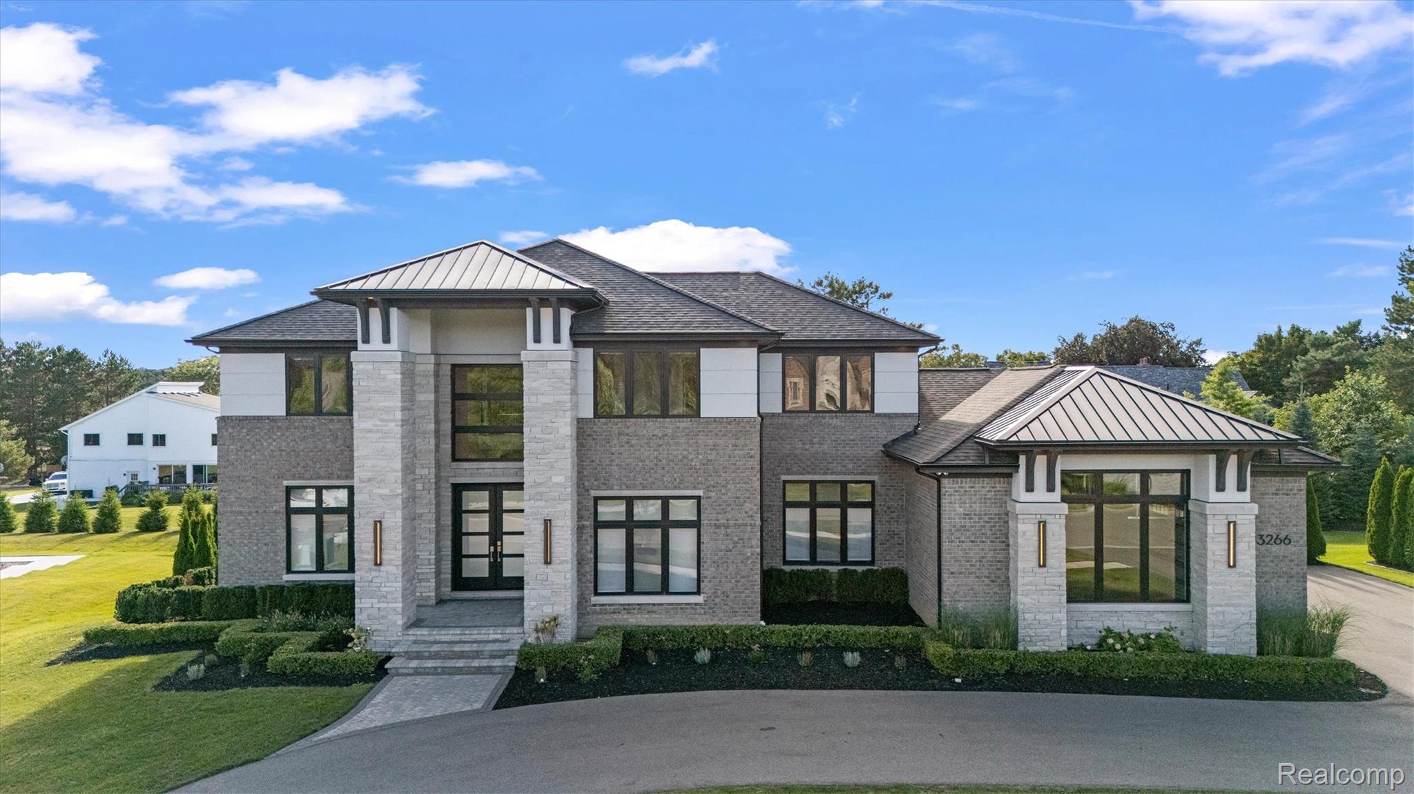 3266 BARON Drive