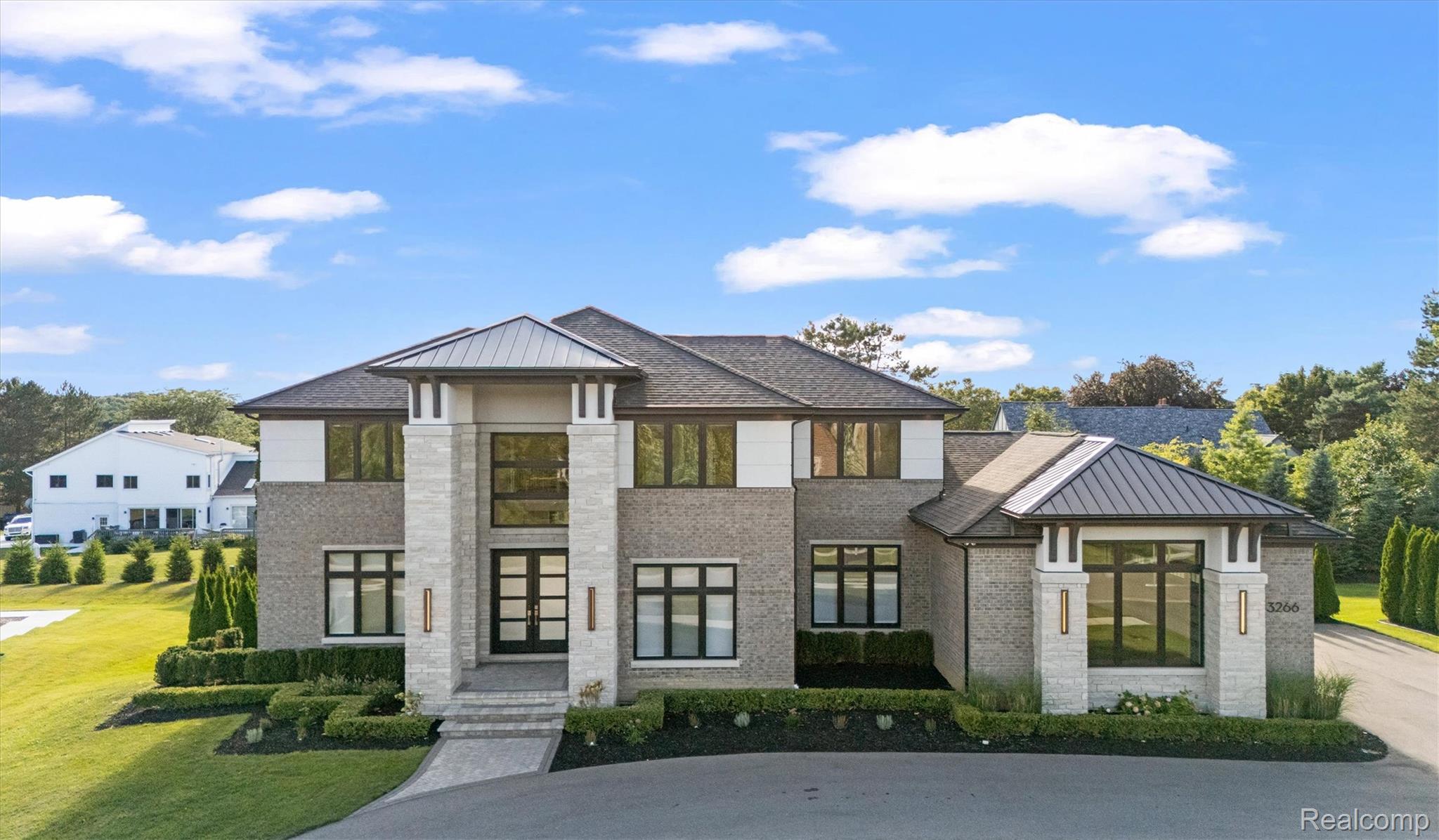3266 BARON Drive
