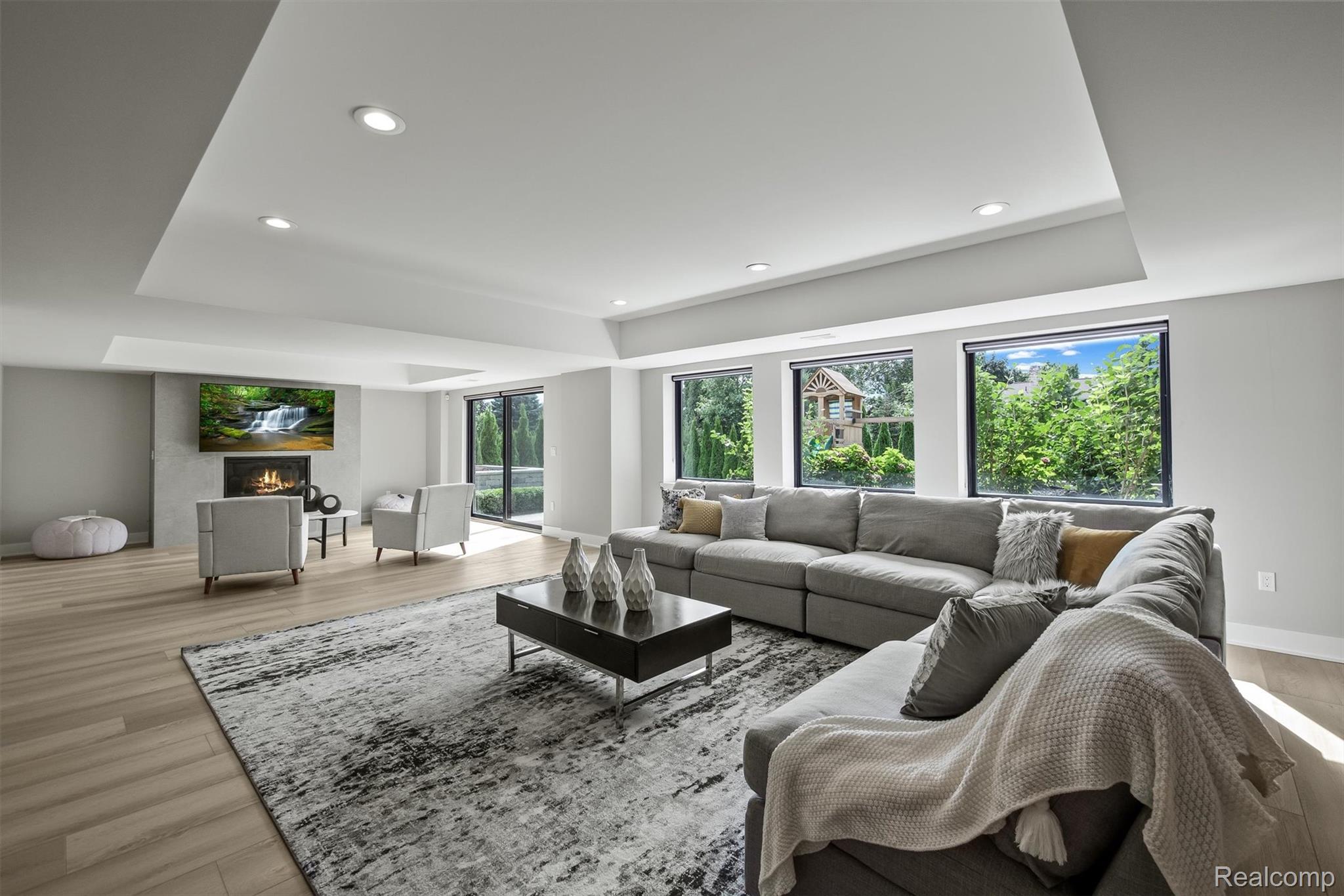 3266 BARON Drive