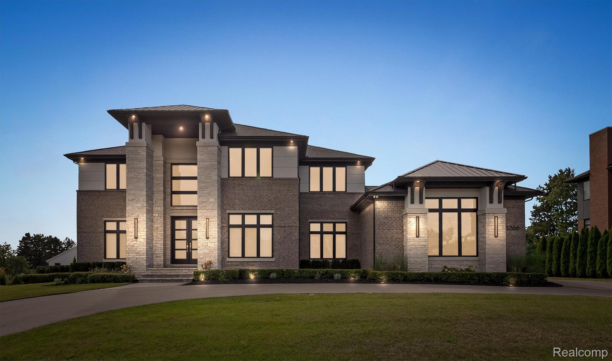 3266 BARON Drive
