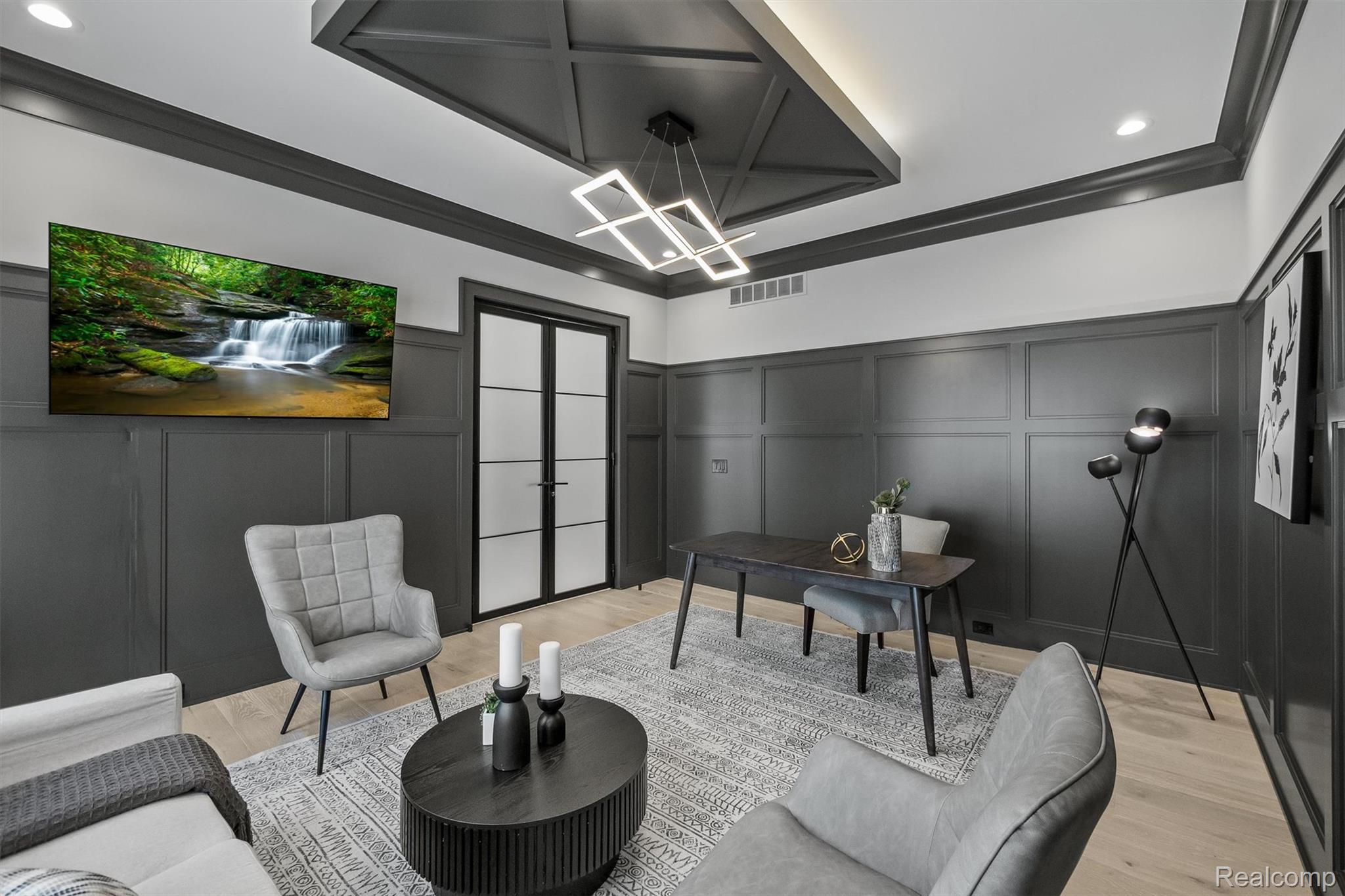 3266 BARON Drive