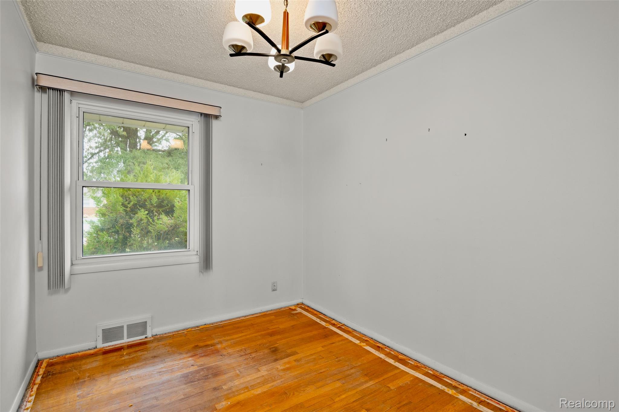 28805 Groveland Street