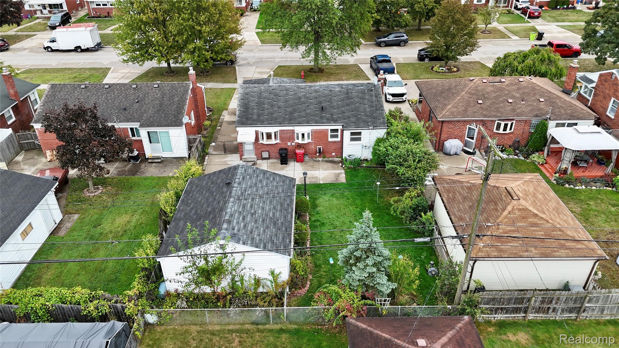 28805 Groveland Street