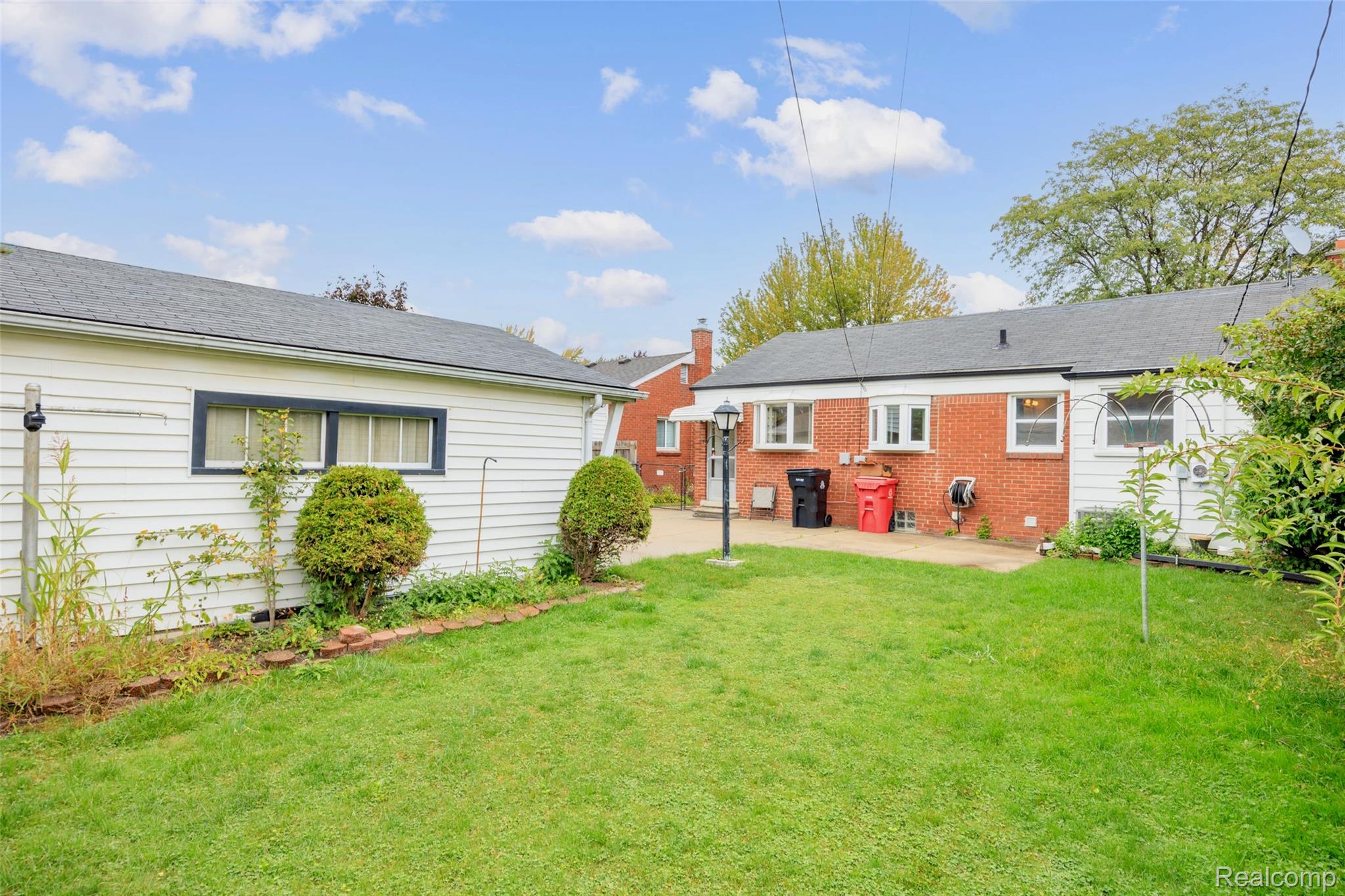 28805 Groveland Street