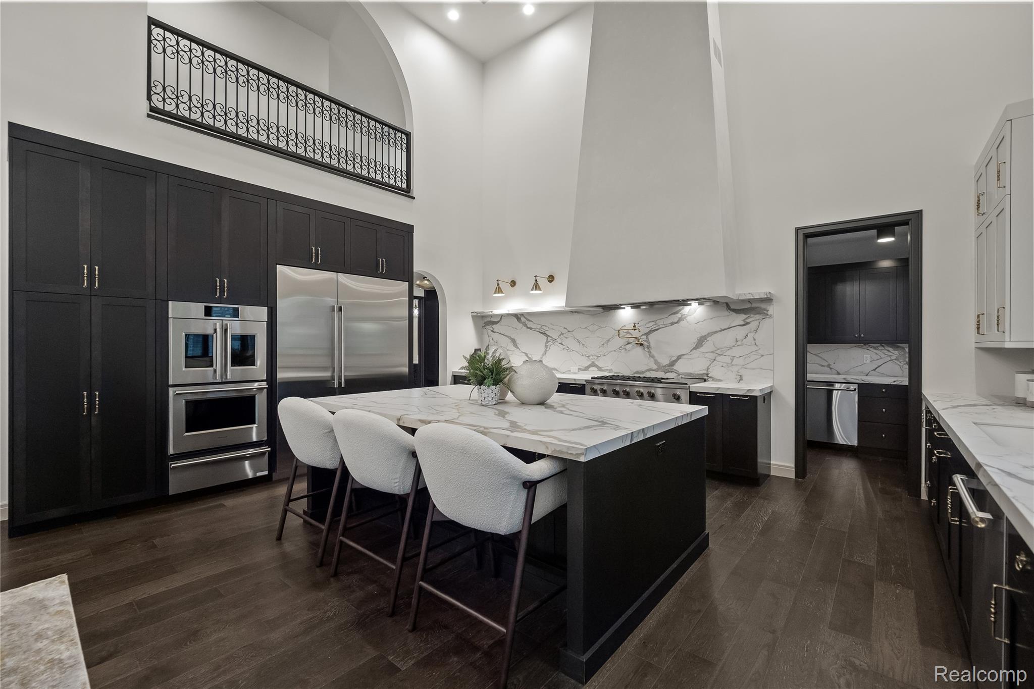 559 Barrington Park Drive