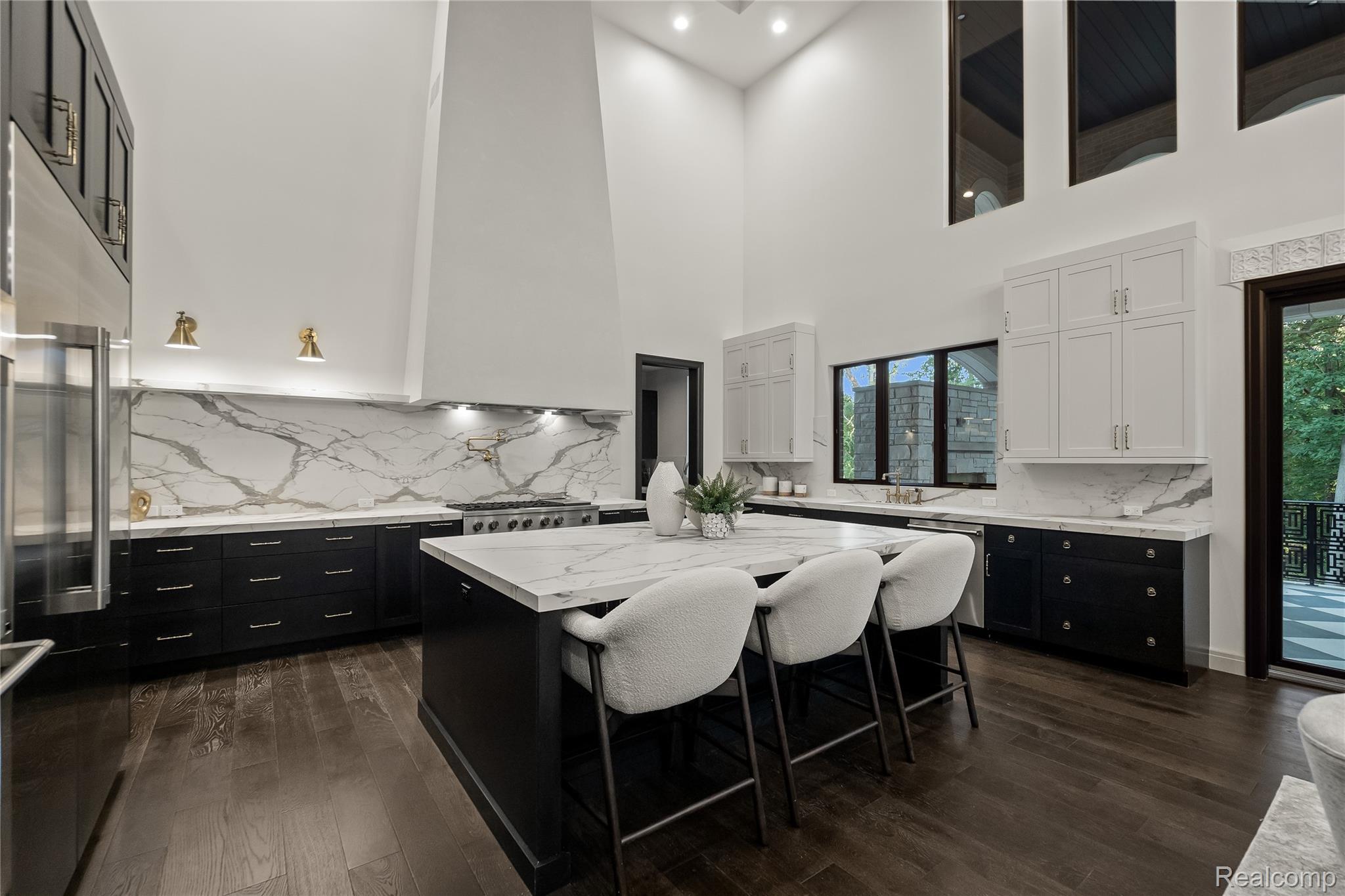 559 Barrington Park Drive