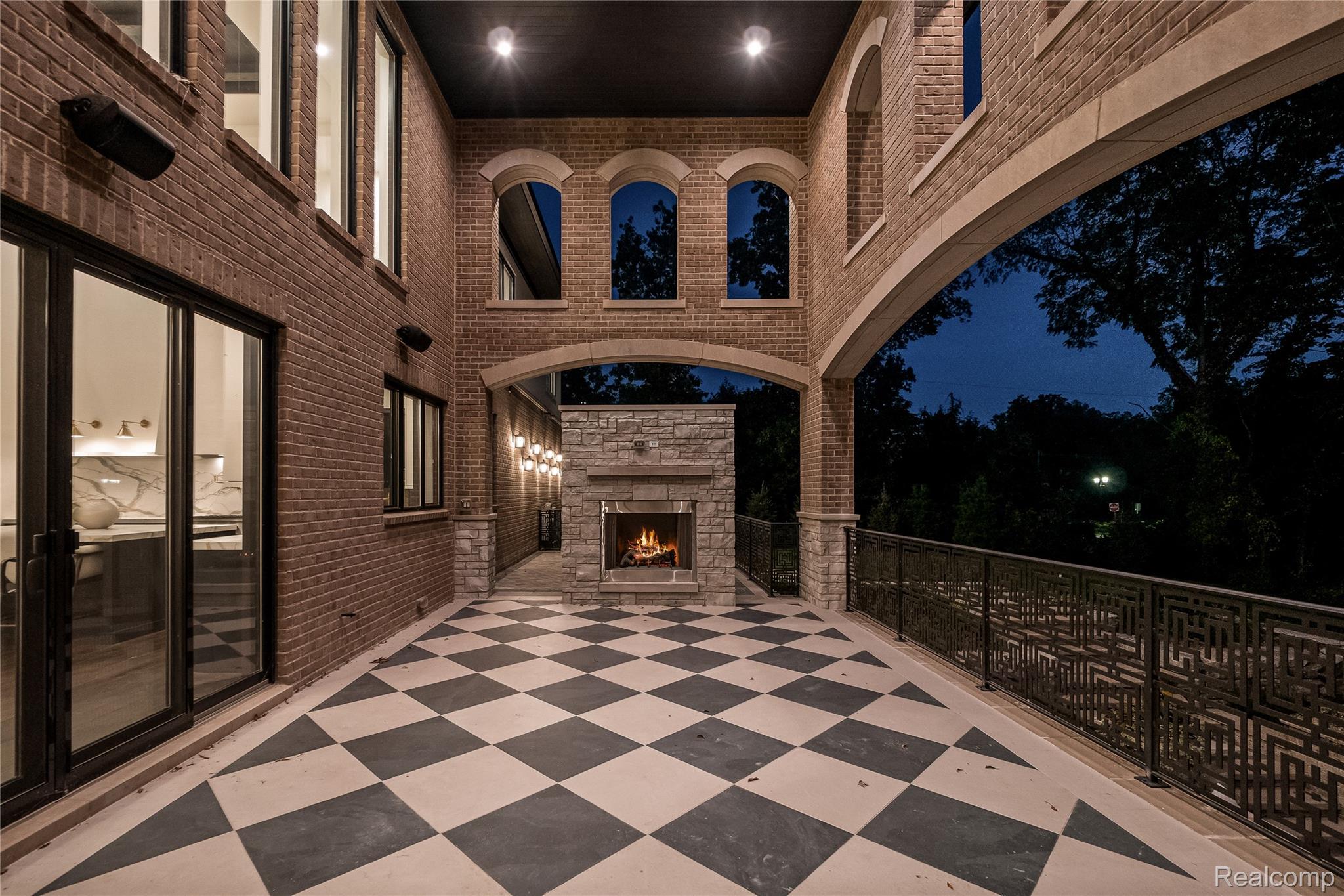 559 Barrington Park Drive