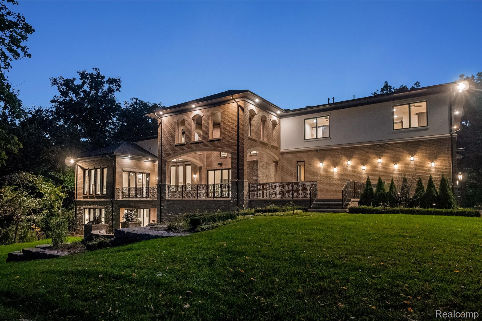 559 Barrington Park Drive