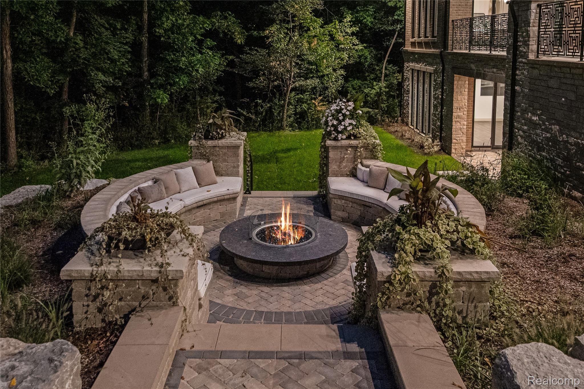 559 Barrington Park Drive