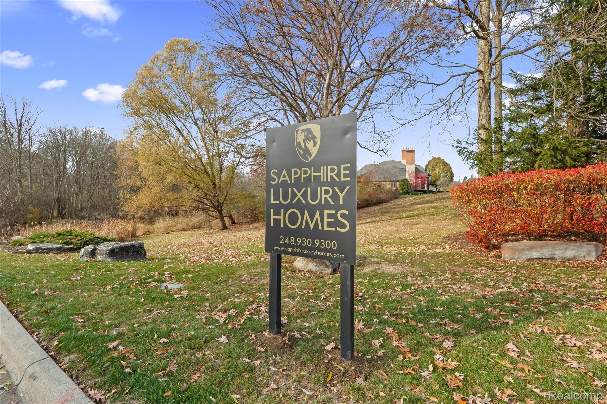 556 Barrington Court