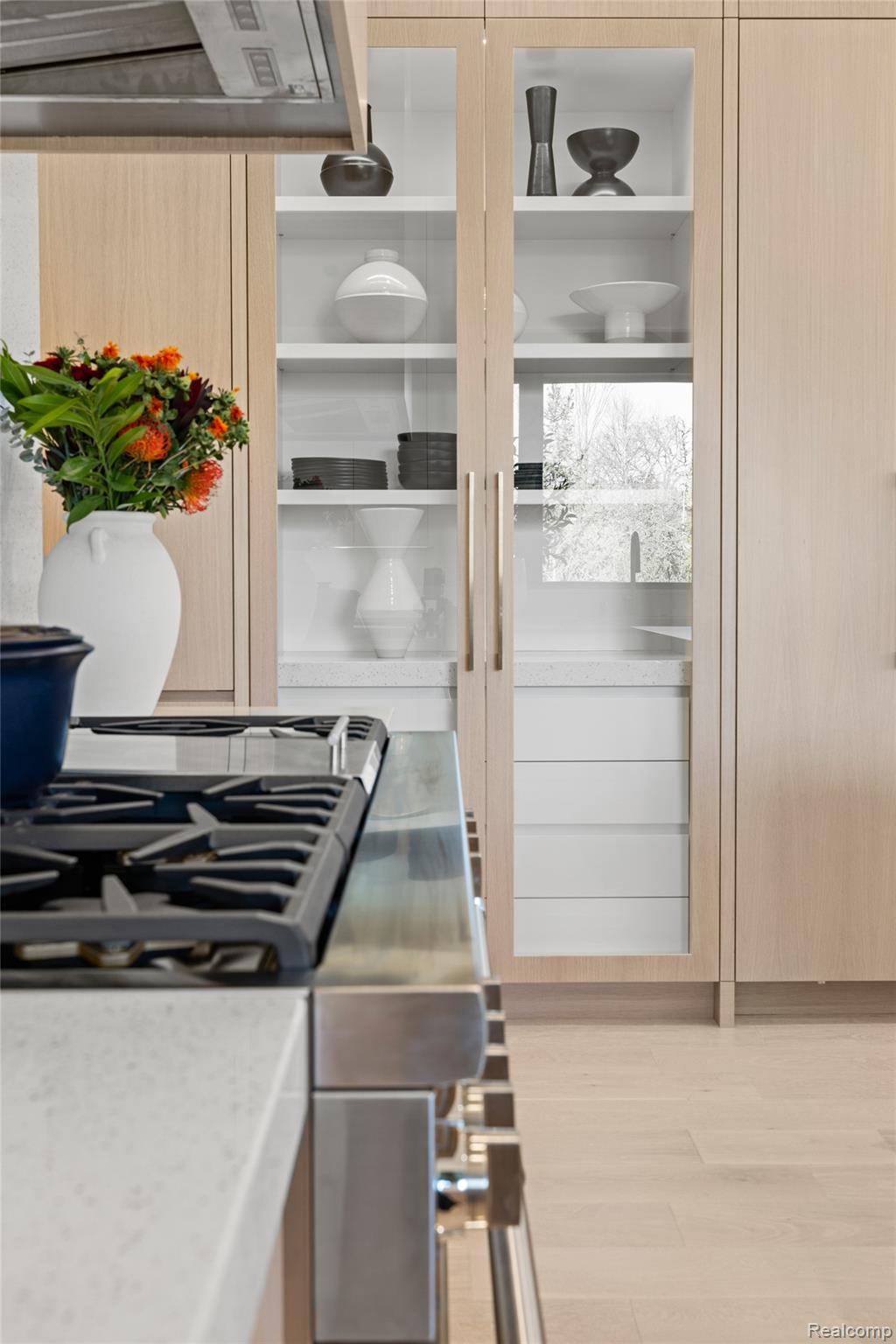 3026 Heron French Provincial