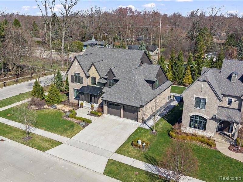 3824 Poppleton Court