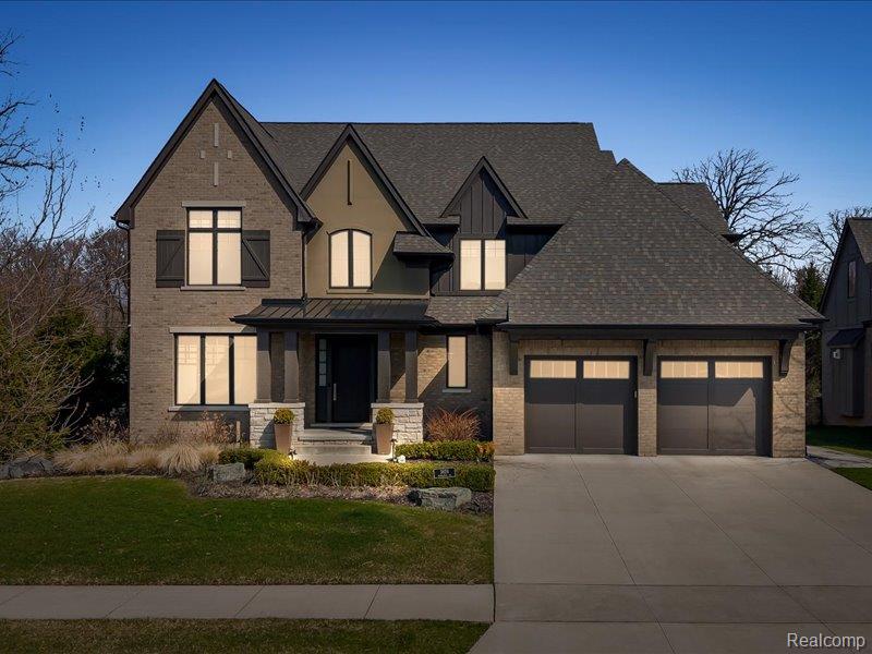 3824 Poppleton Court