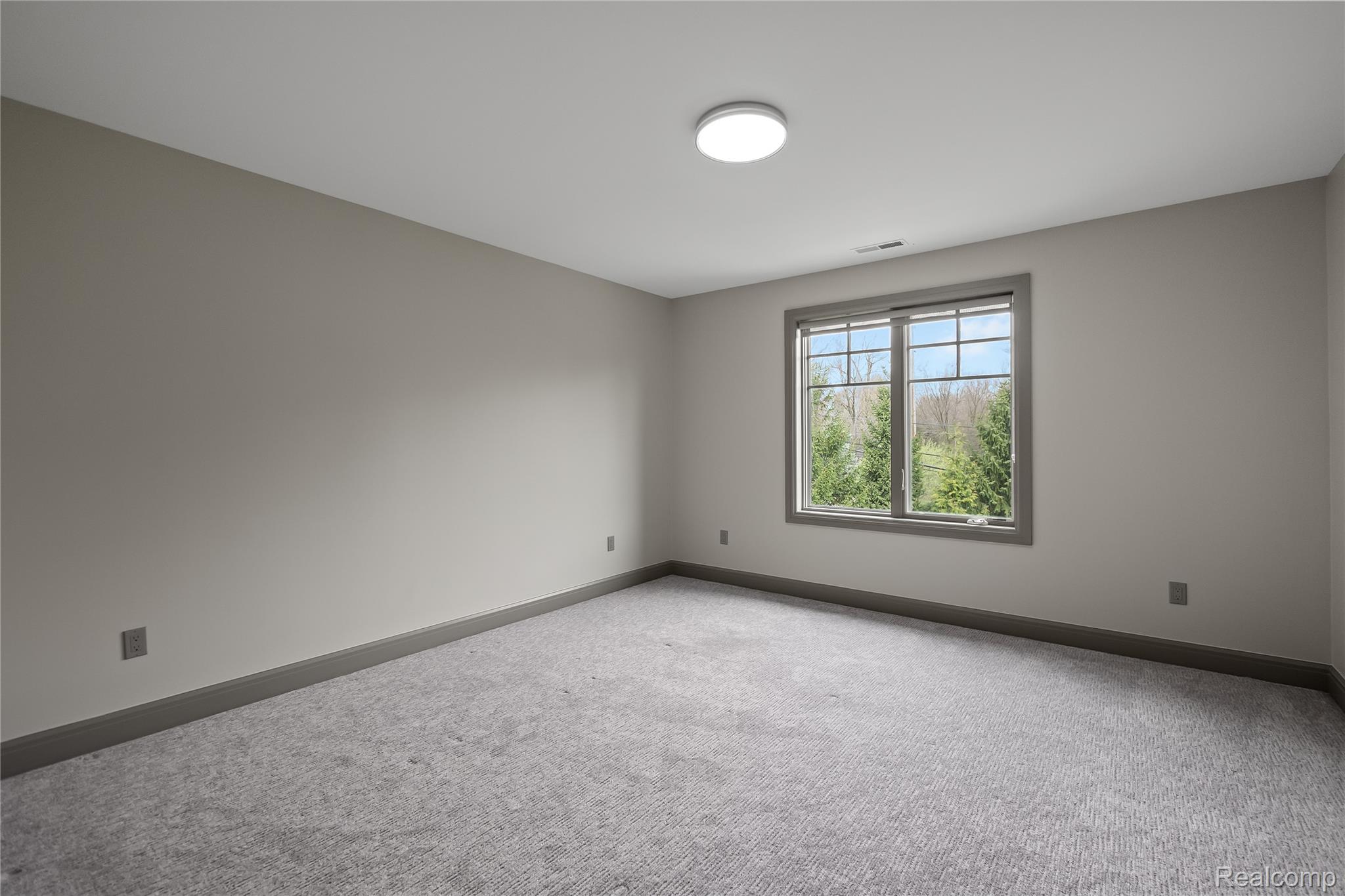 3824 Poppleton Court