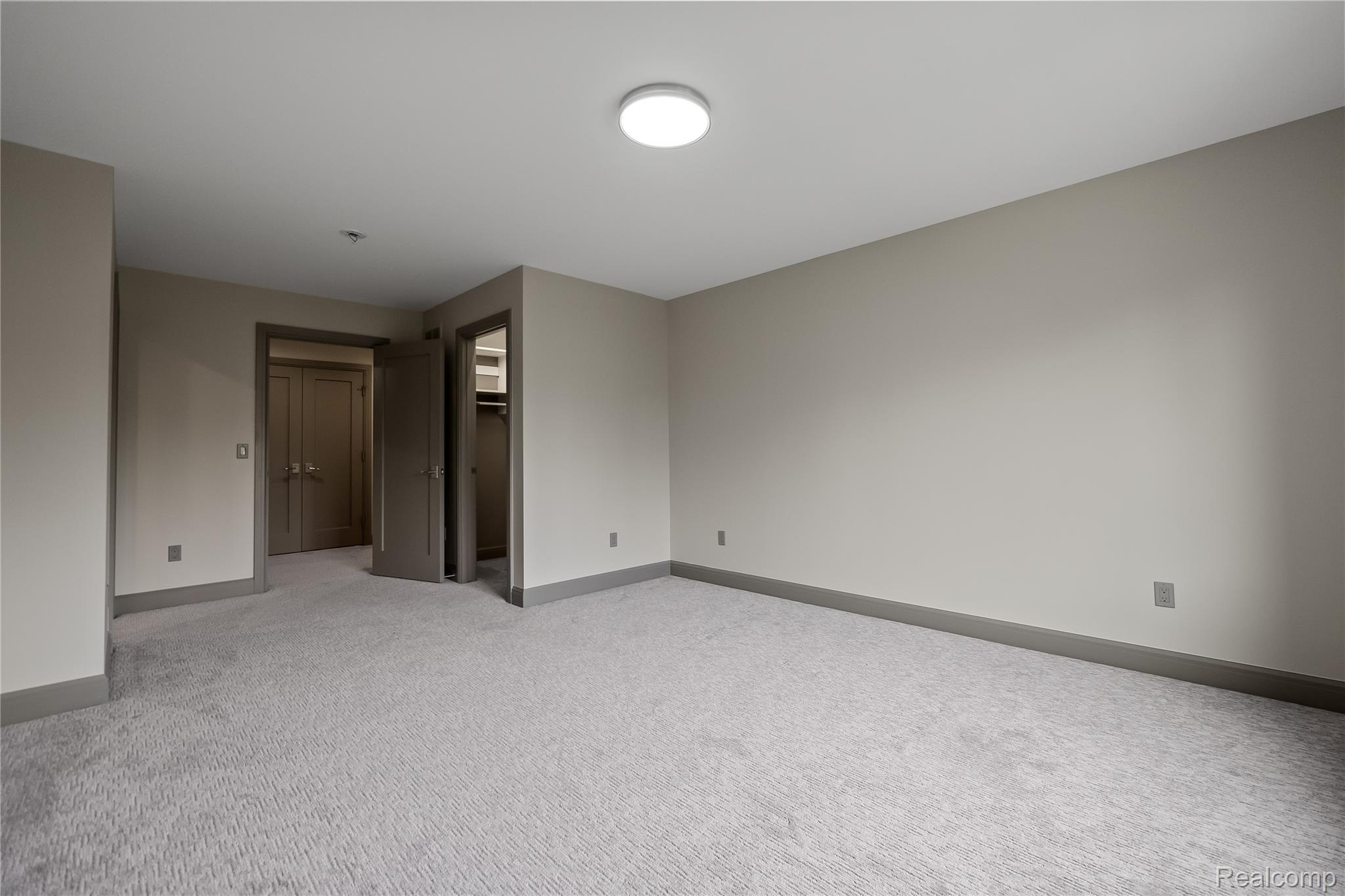 3824 Poppleton Court