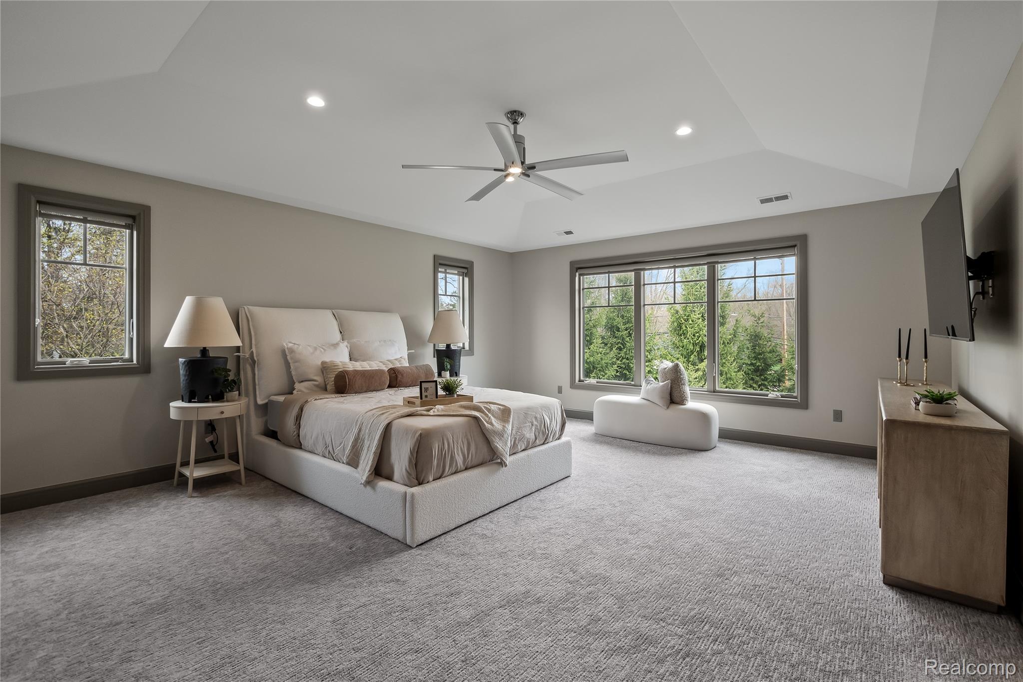 3824 Poppleton Court