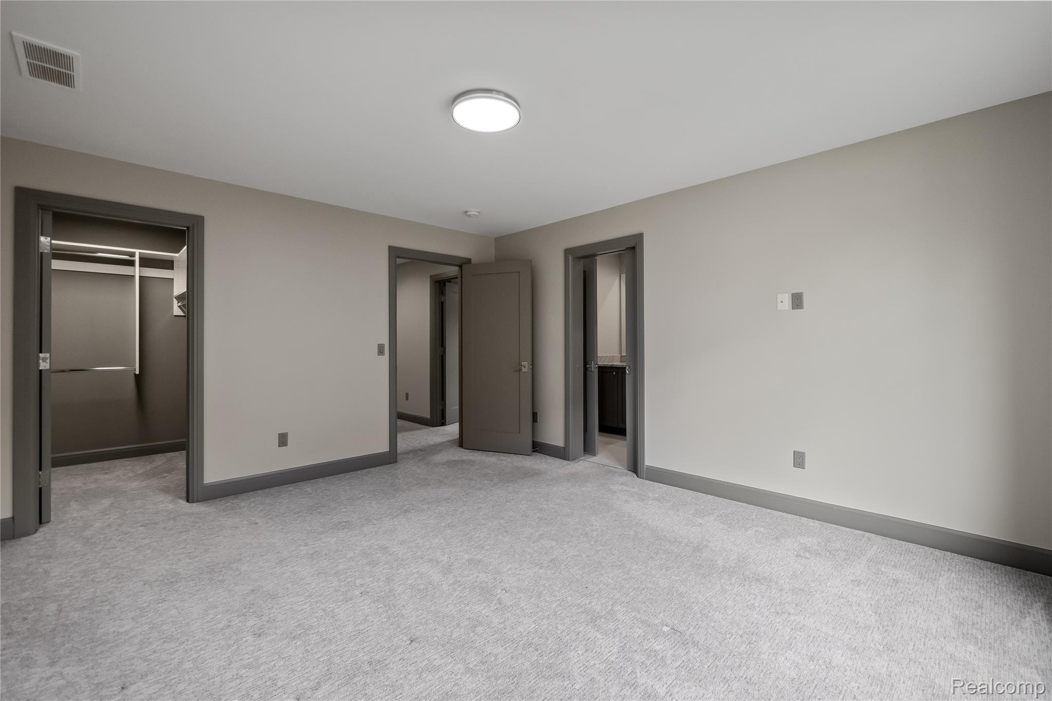 3824 Poppleton Court