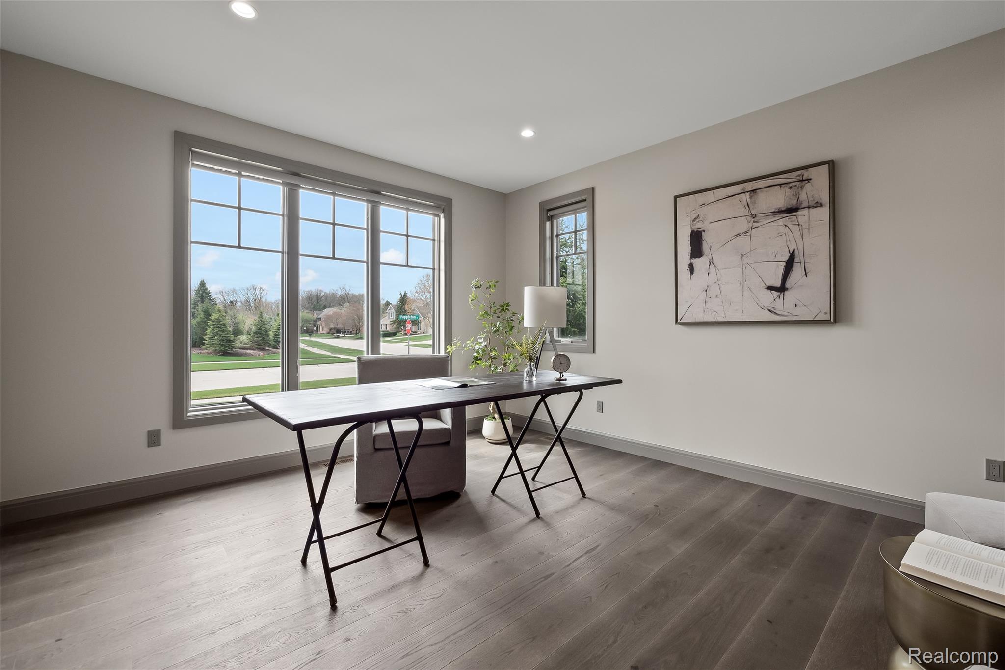 3824 Poppleton Court