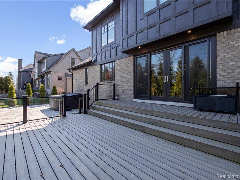 3824 Poppleton Court