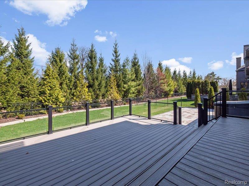 3824 Poppleton Court