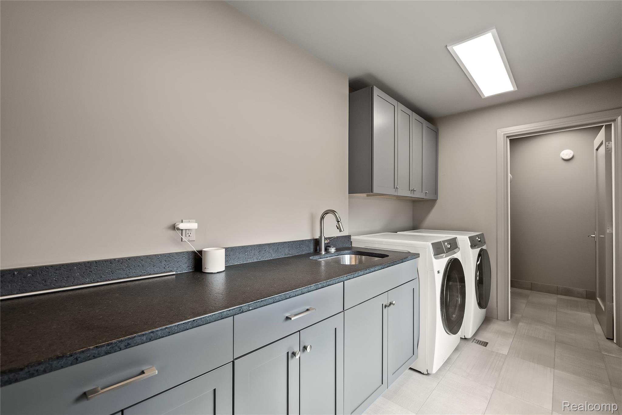 3824 Poppleton Court