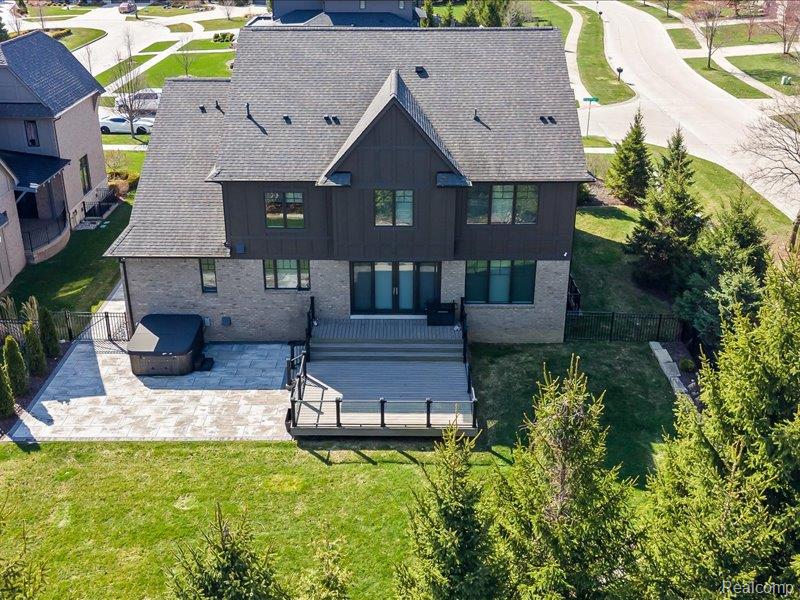 3824 Poppleton Court